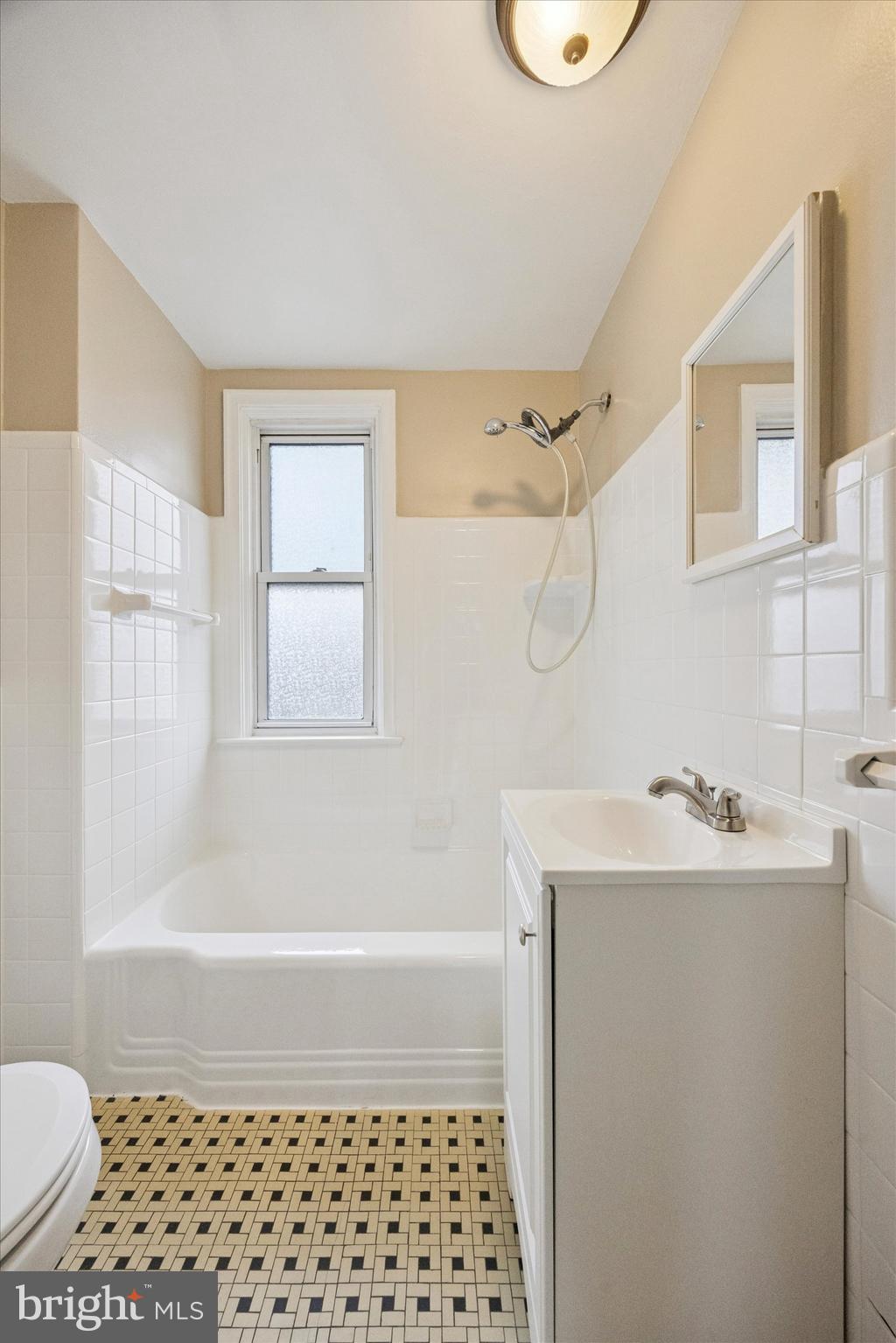 KIRKLAND - Residential Lease