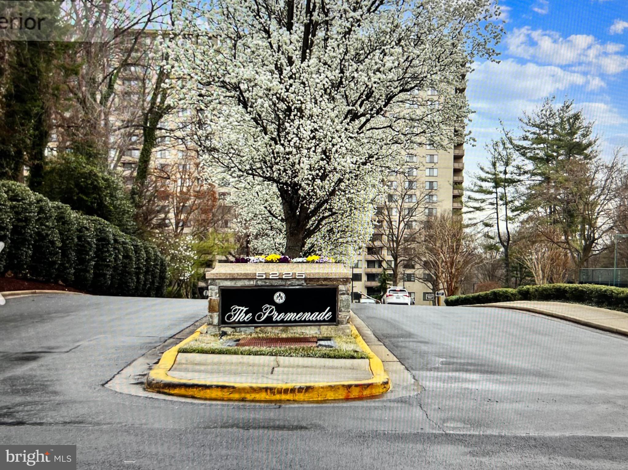 PROMENADE TOWERS - Residential Lease