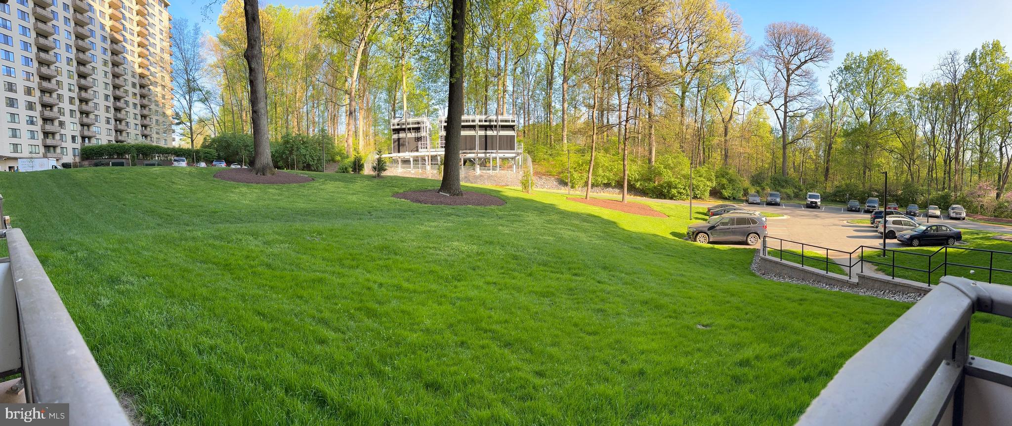 PROMENADE TOWERS - Residential Lease