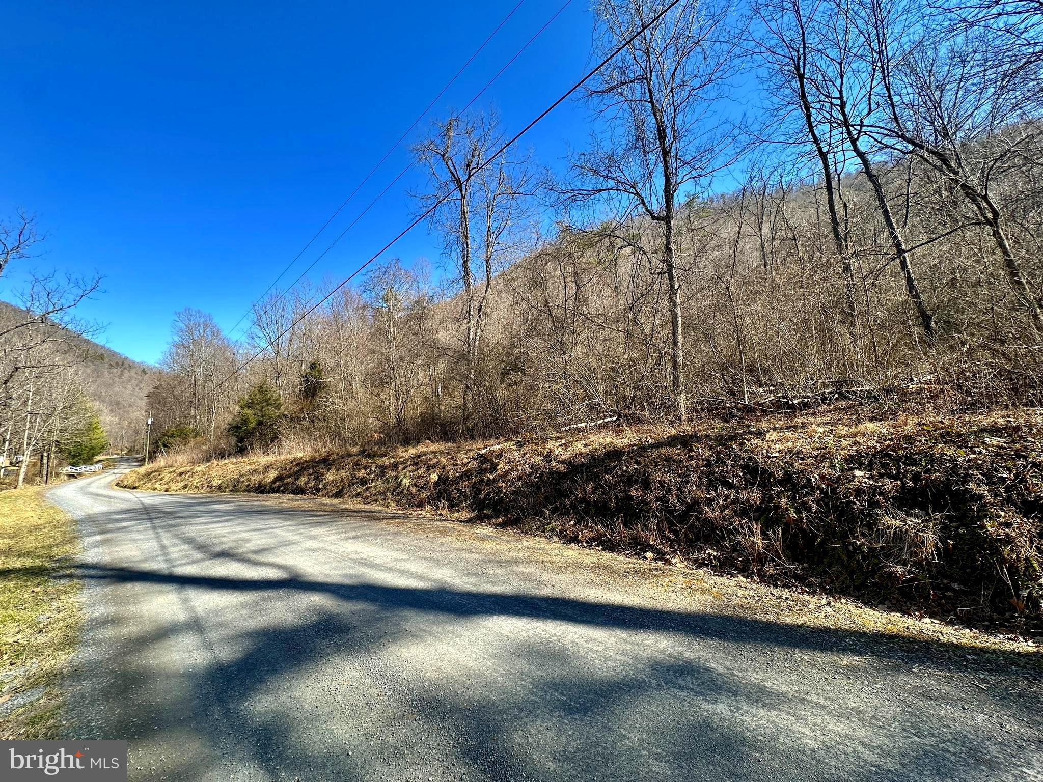 NONE UNRESTRICTED - Land