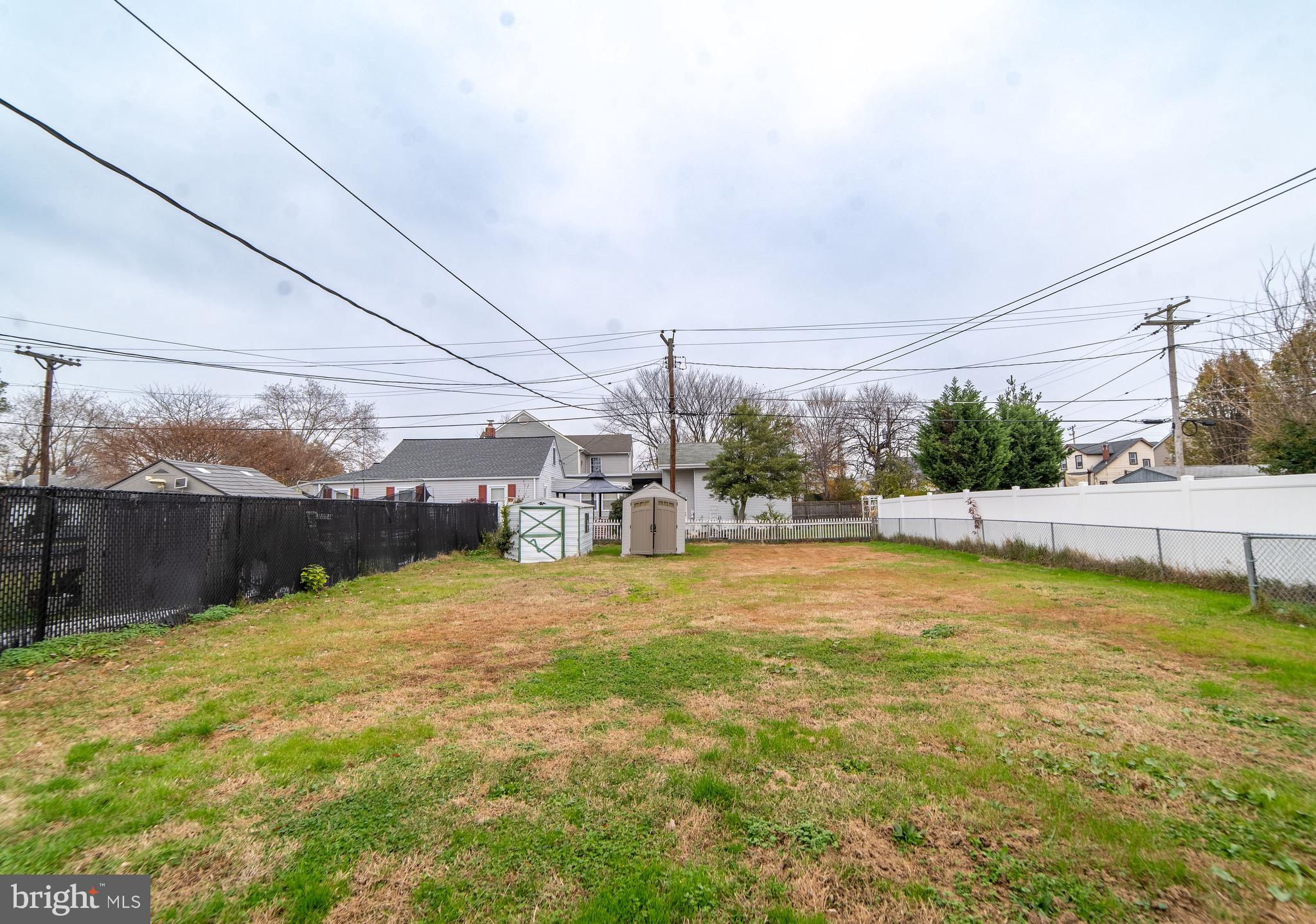 GRAY MANOR - Residential