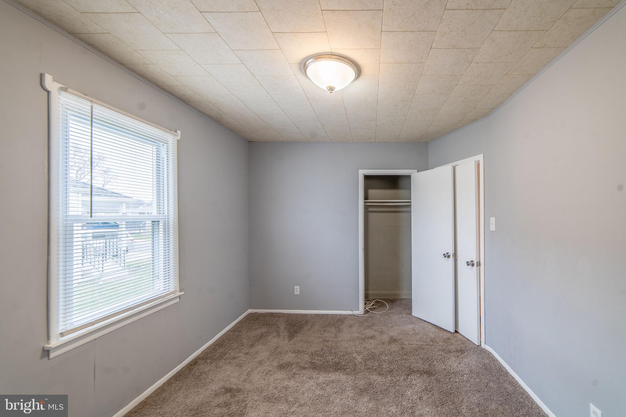 GRAY MANOR - Residential