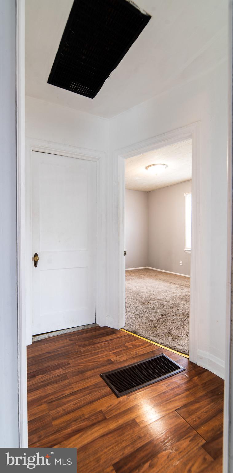 GRAY MANOR - Residential