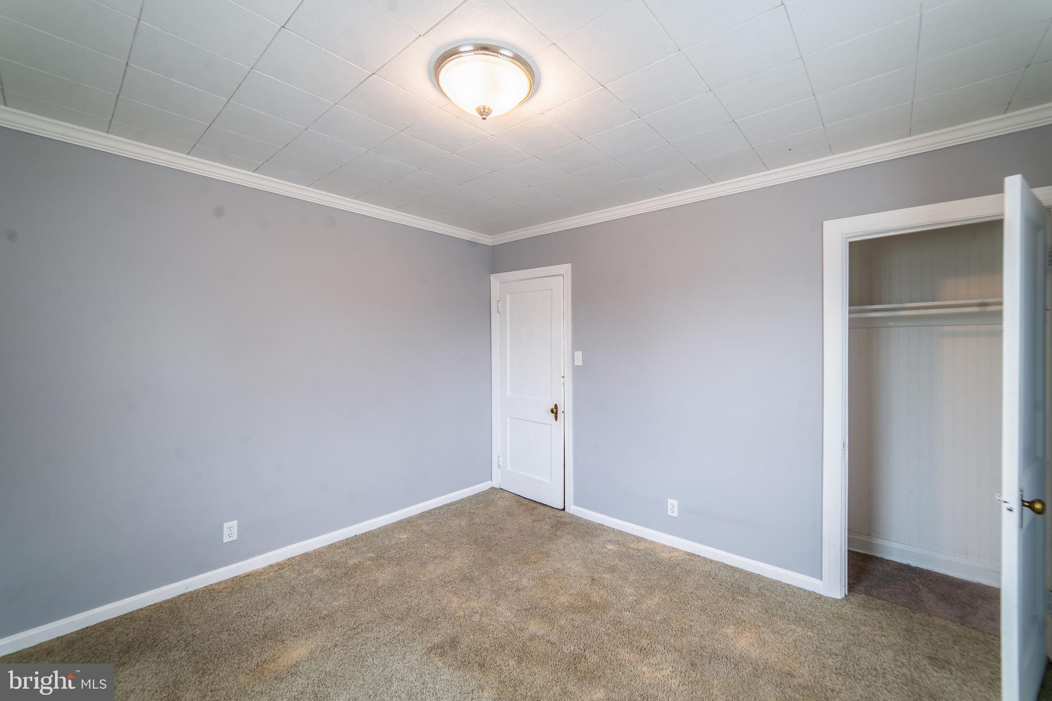 GRAY MANOR - Residential