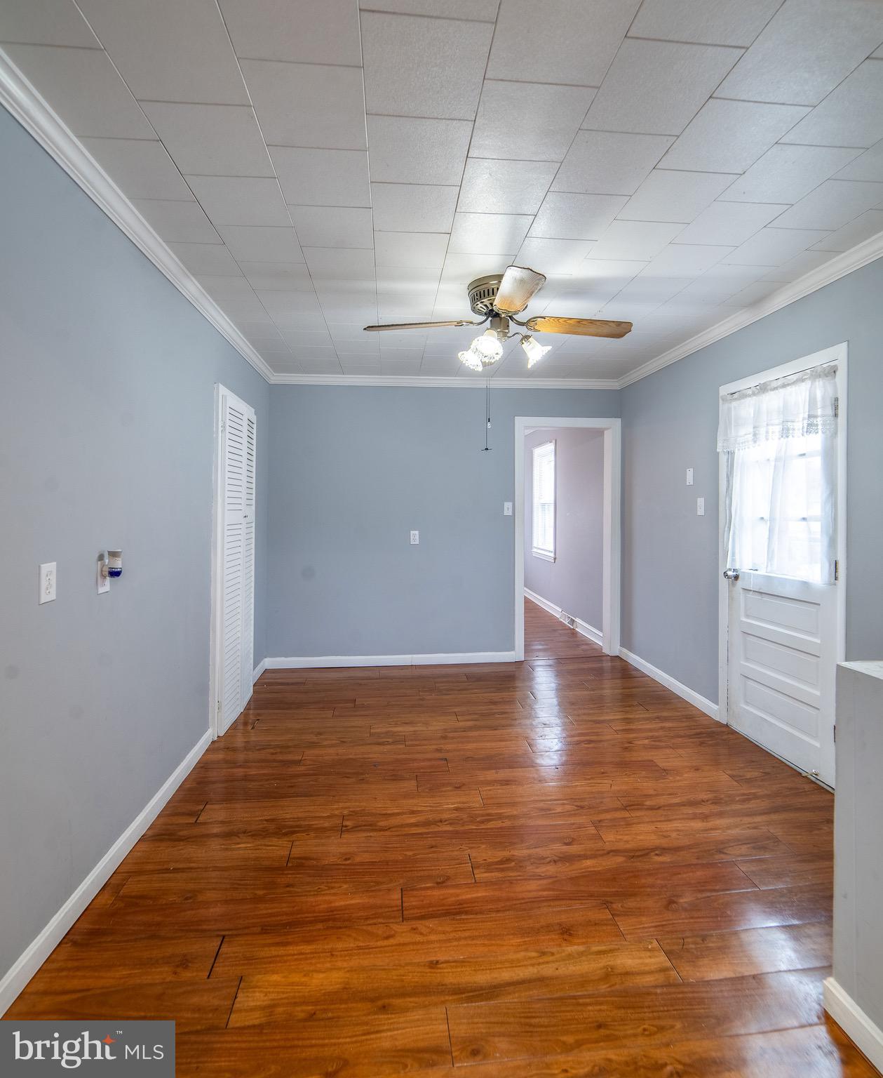 GRAY MANOR - Residential