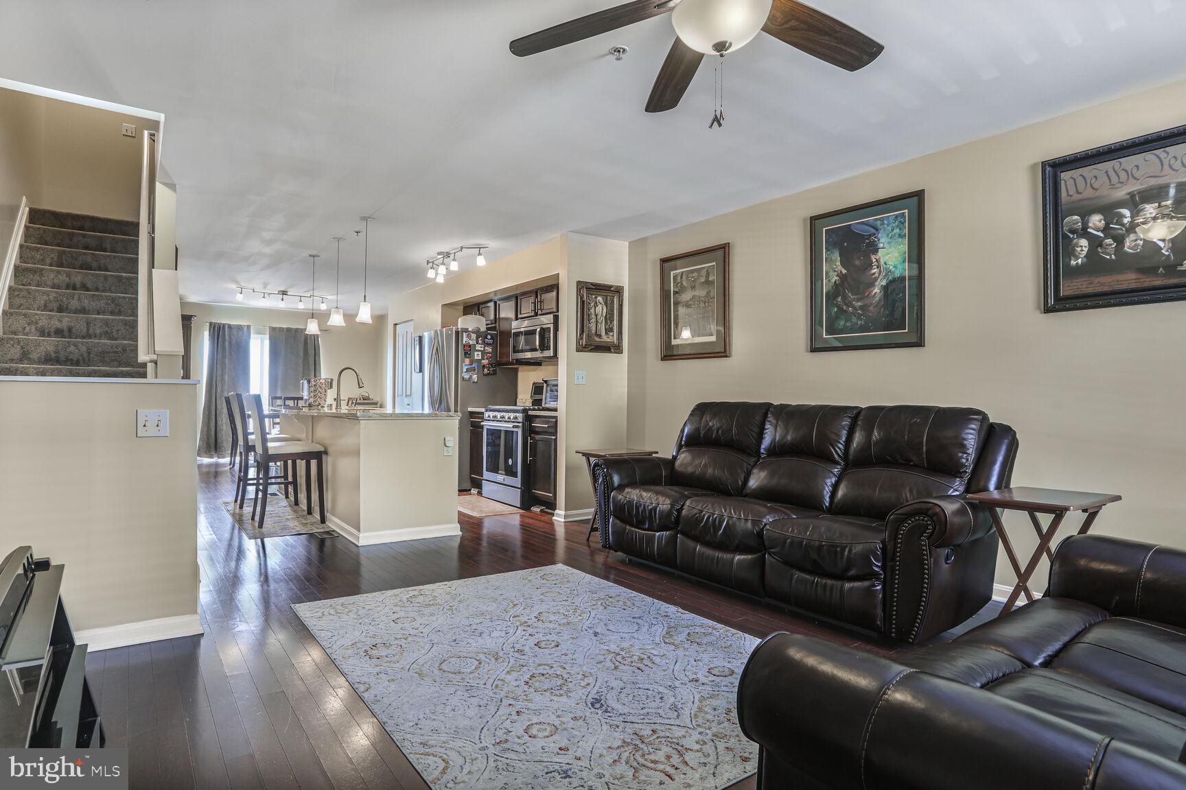 ATHENA SQUARE - Residential