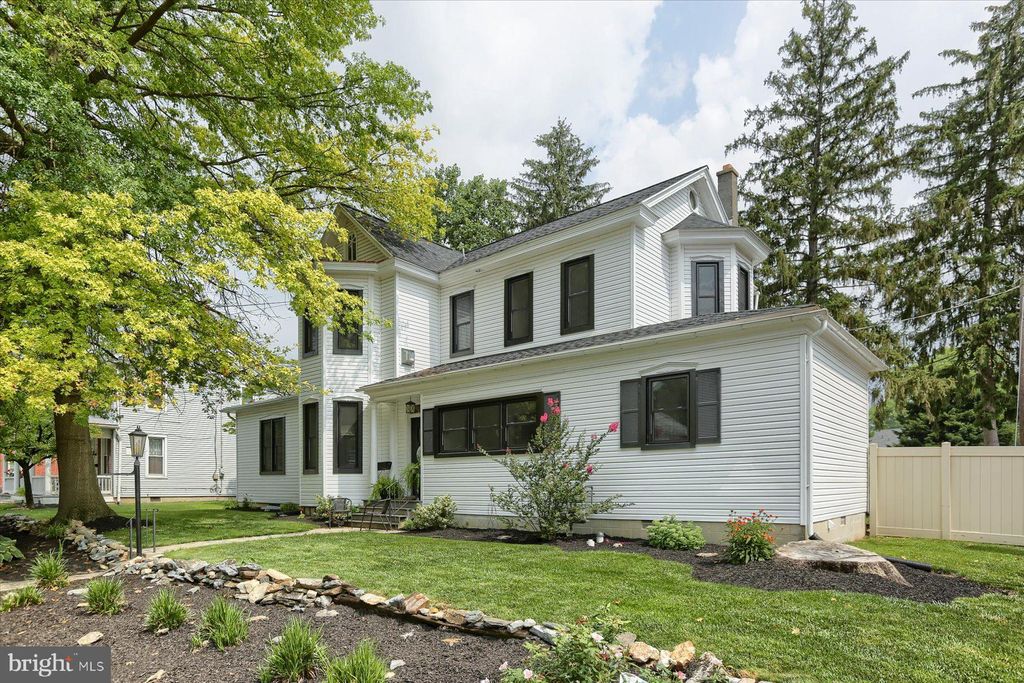 Photo of 241 E MAIN ST, LANDISVILLE, PA 17538 (MLS # PALA2037932)