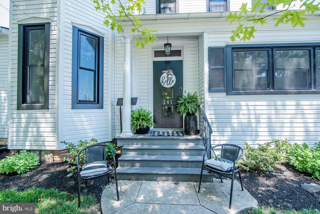 Photo of 241 E MAIN ST, LANDISVILLE, PA 17538 (MLS # PALA2037932)