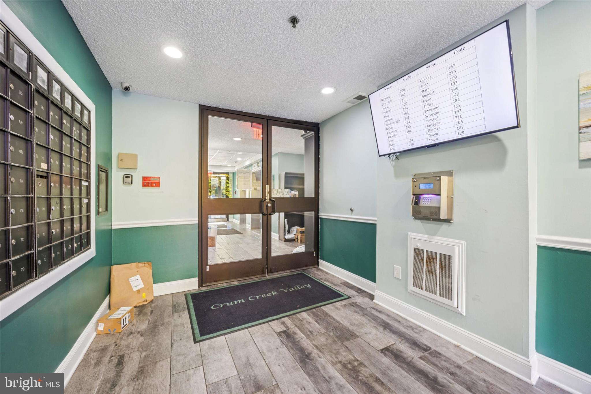 CRUM CREEK VALLEY - Residential