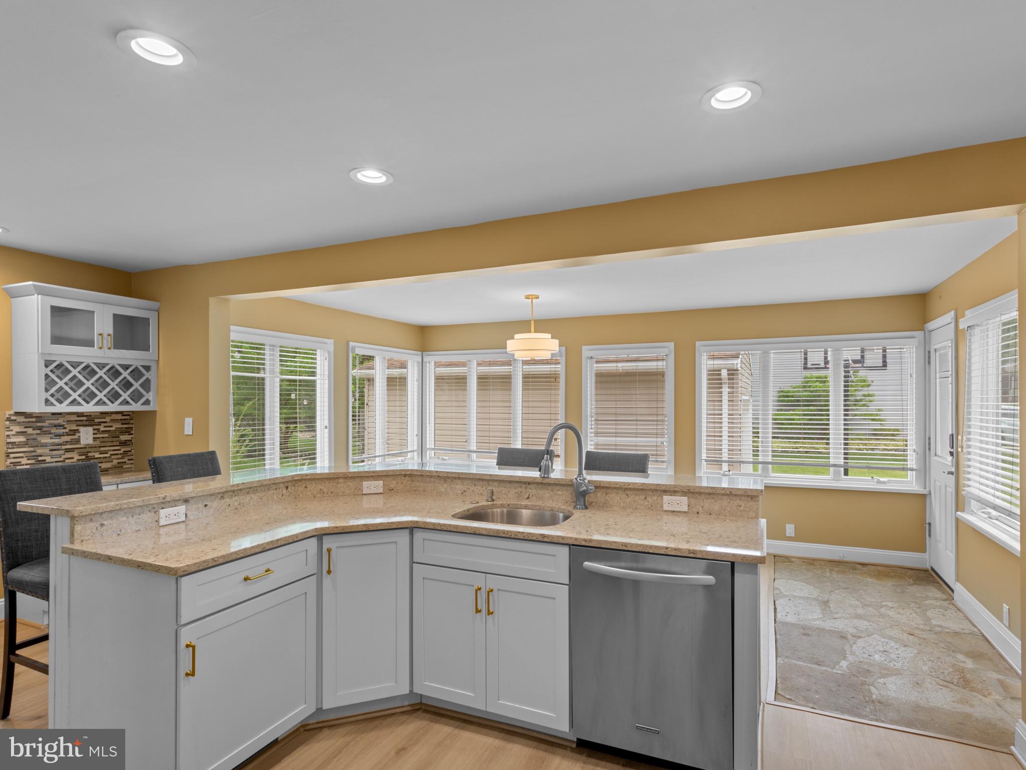 2109 ARLONNE DRIVE