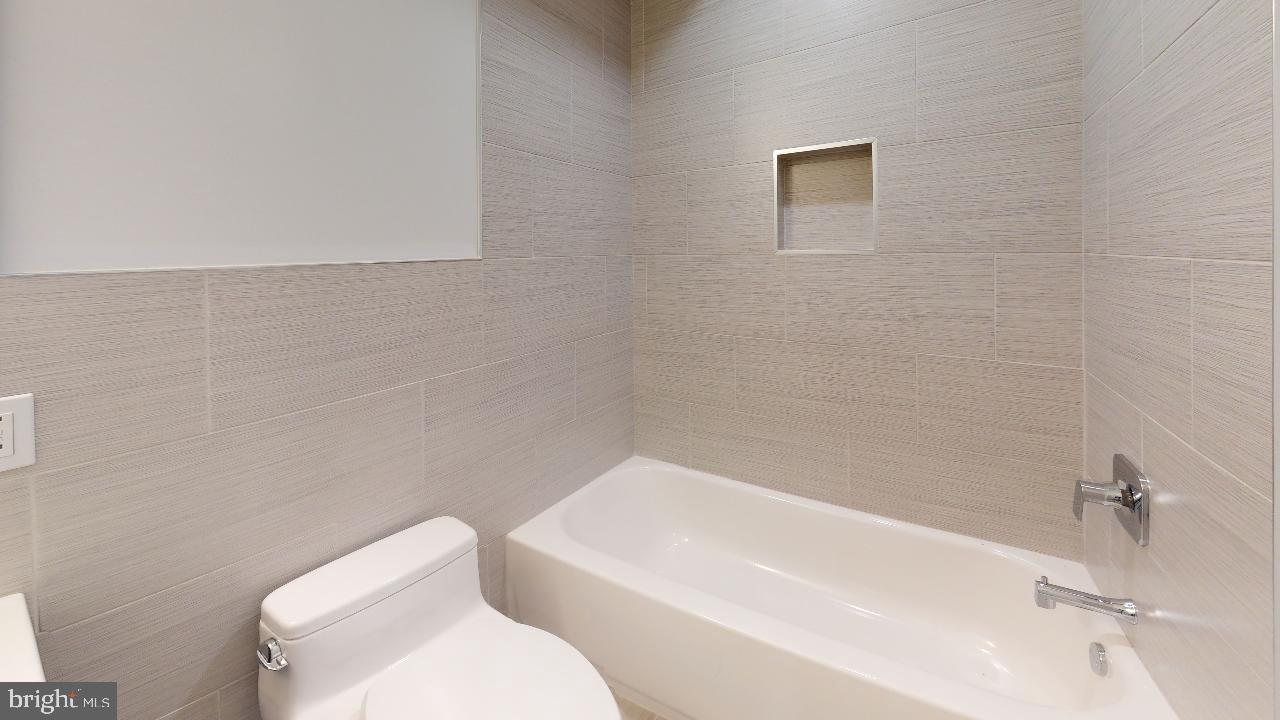 OLDE KENSINGTON - Residential Lease