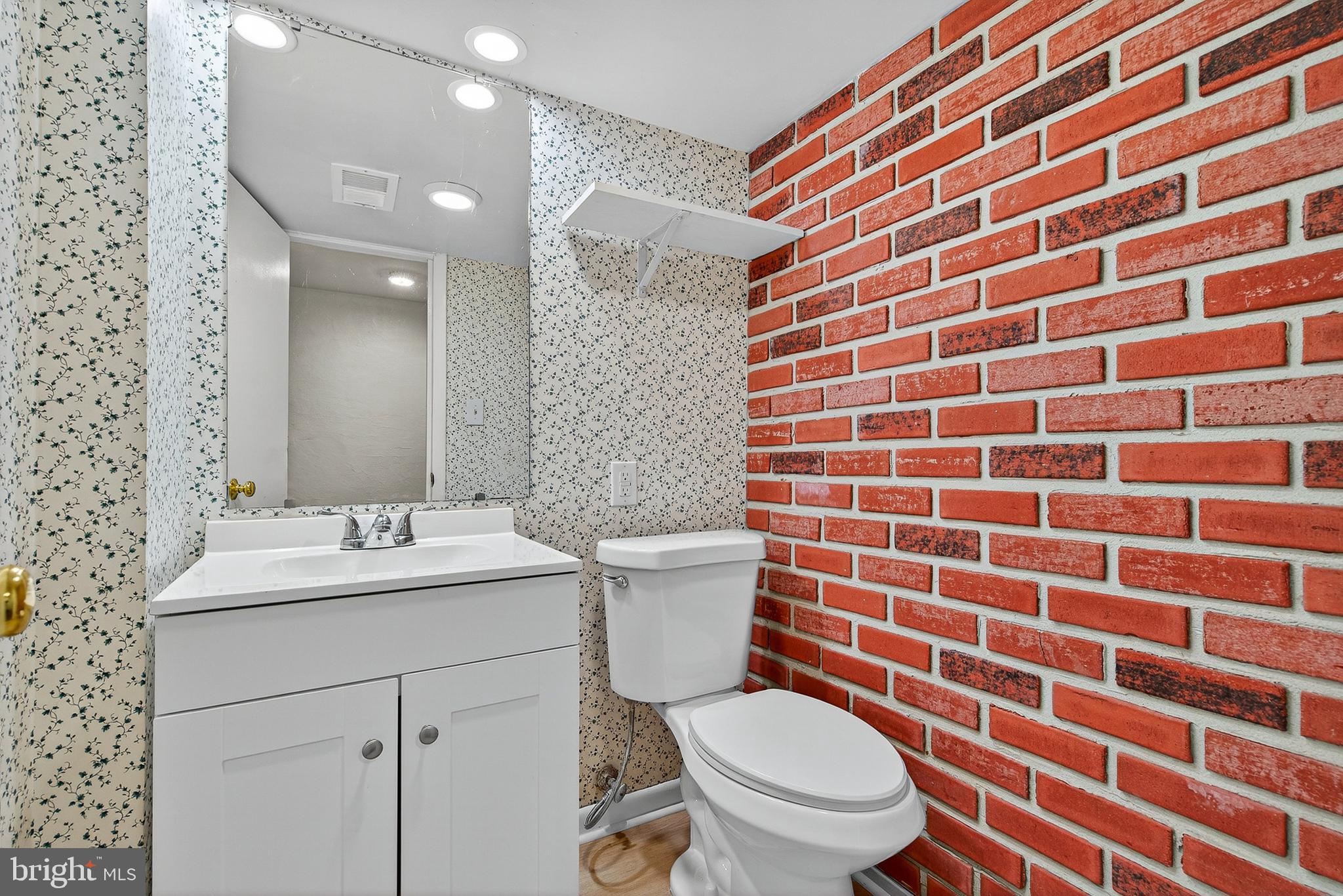 VILLAGE OF OLDE MILL - Residential