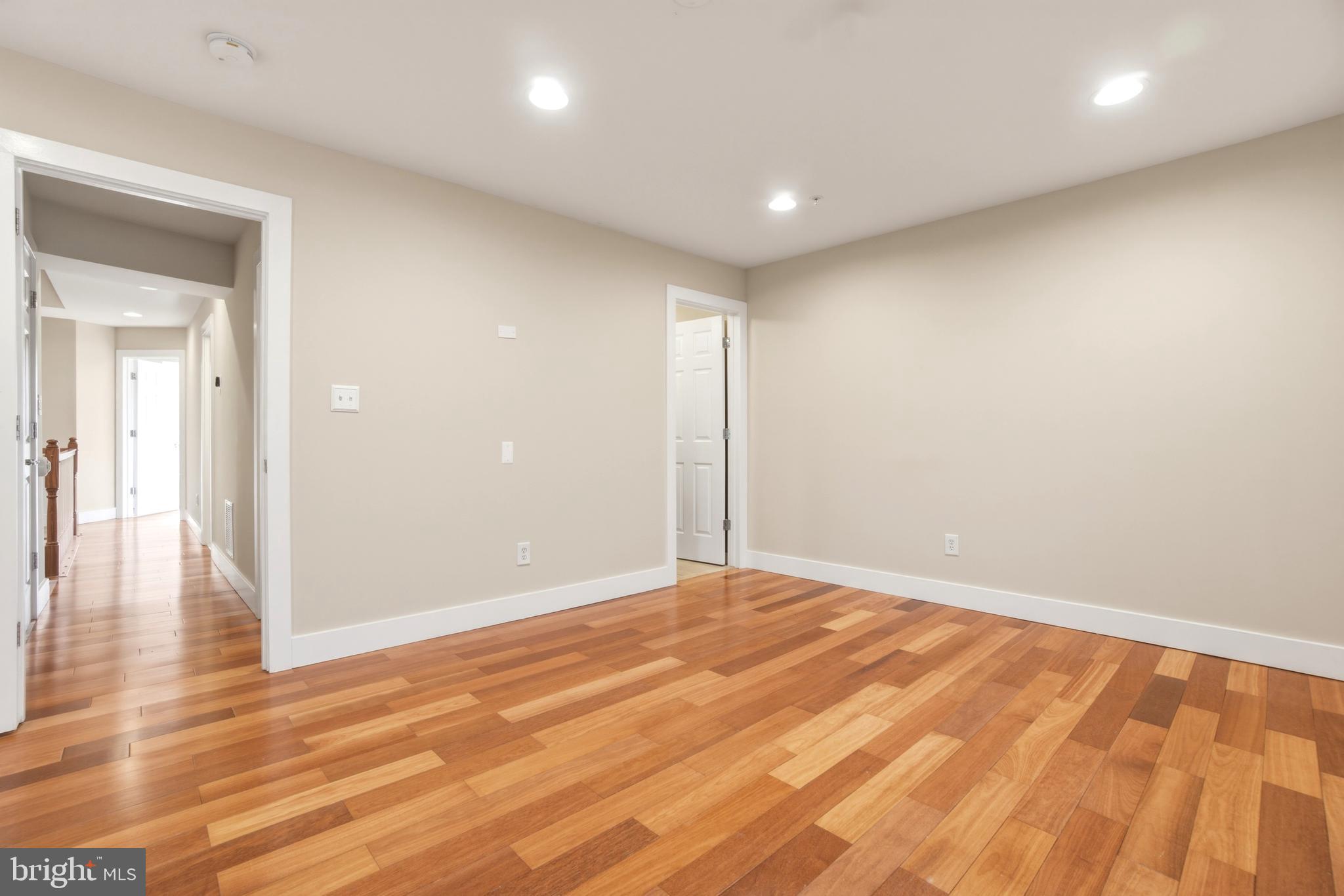 THE MOORINGS AT LIGHTHOUSE POINT - Residential