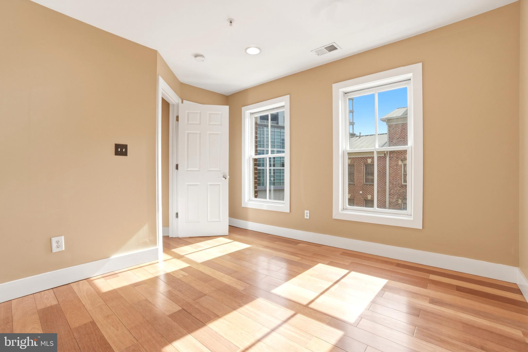 THE MOORINGS AT LIGHTHOUSE POINT - Residential