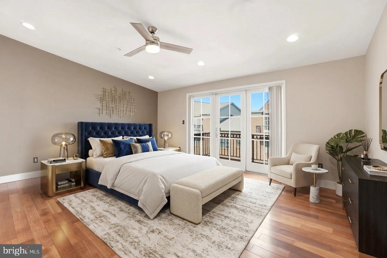 THE MOORINGS AT LIGHTHOUSE POINT - Residential