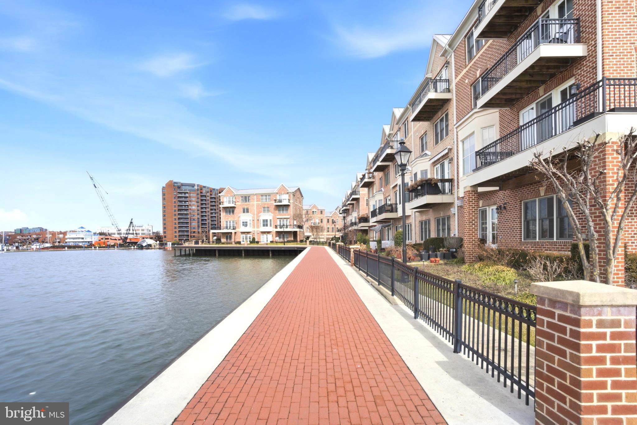 THE MOORINGS AT LIGHTHOUSE POINT - Residential