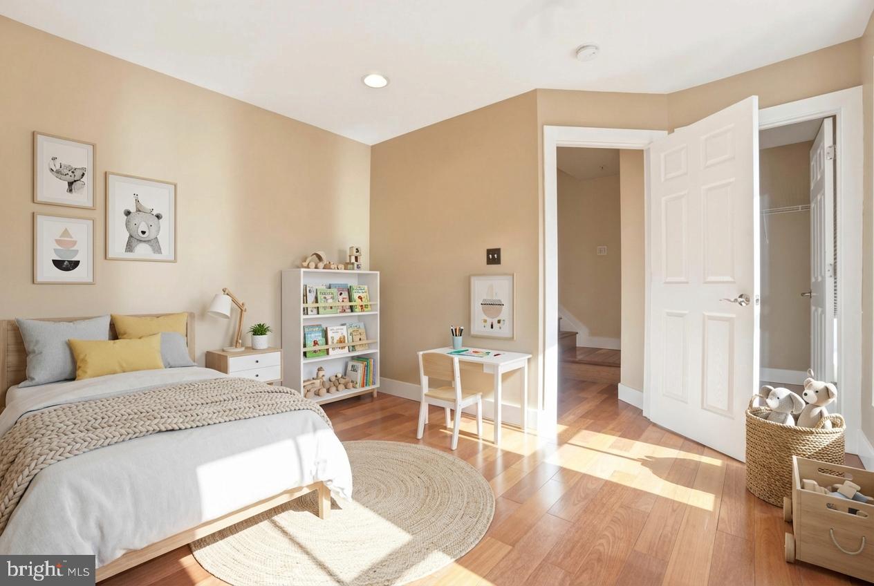 THE MOORINGS AT LIGHTHOUSE POINT - Residential