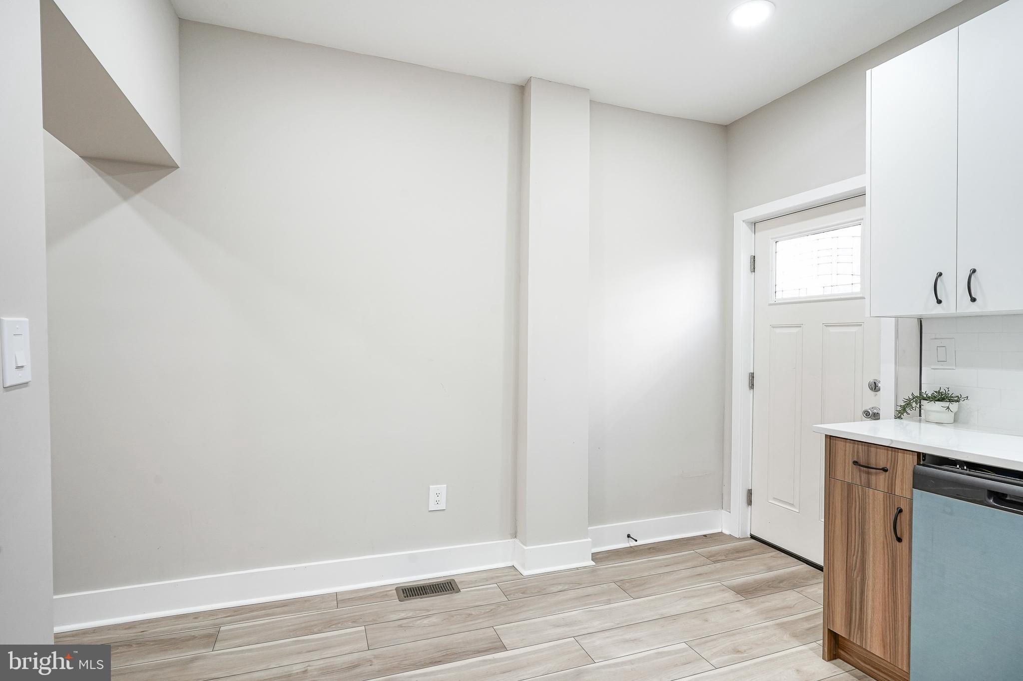 POINT BREEZE - Residential