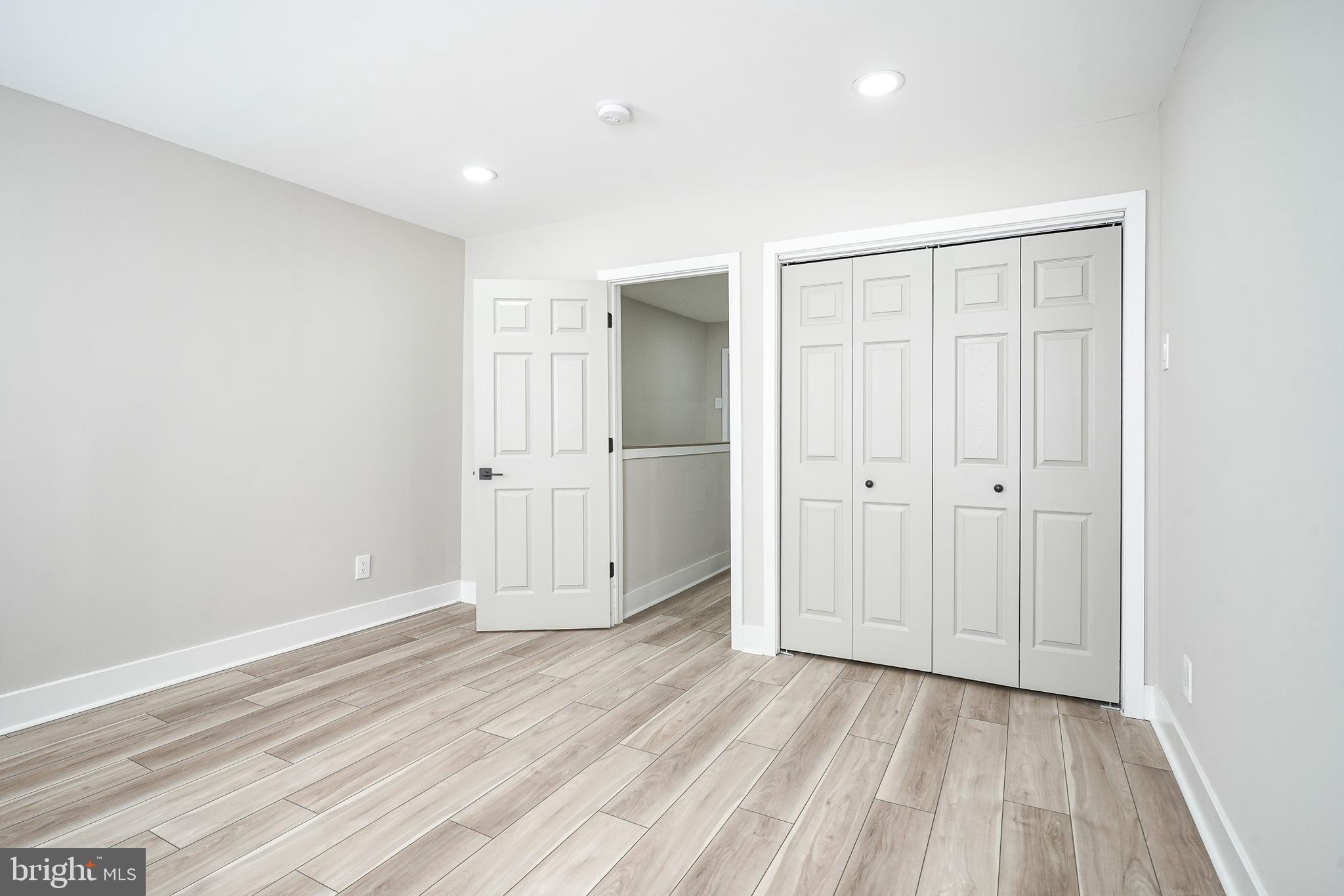 POINT BREEZE - Residential
