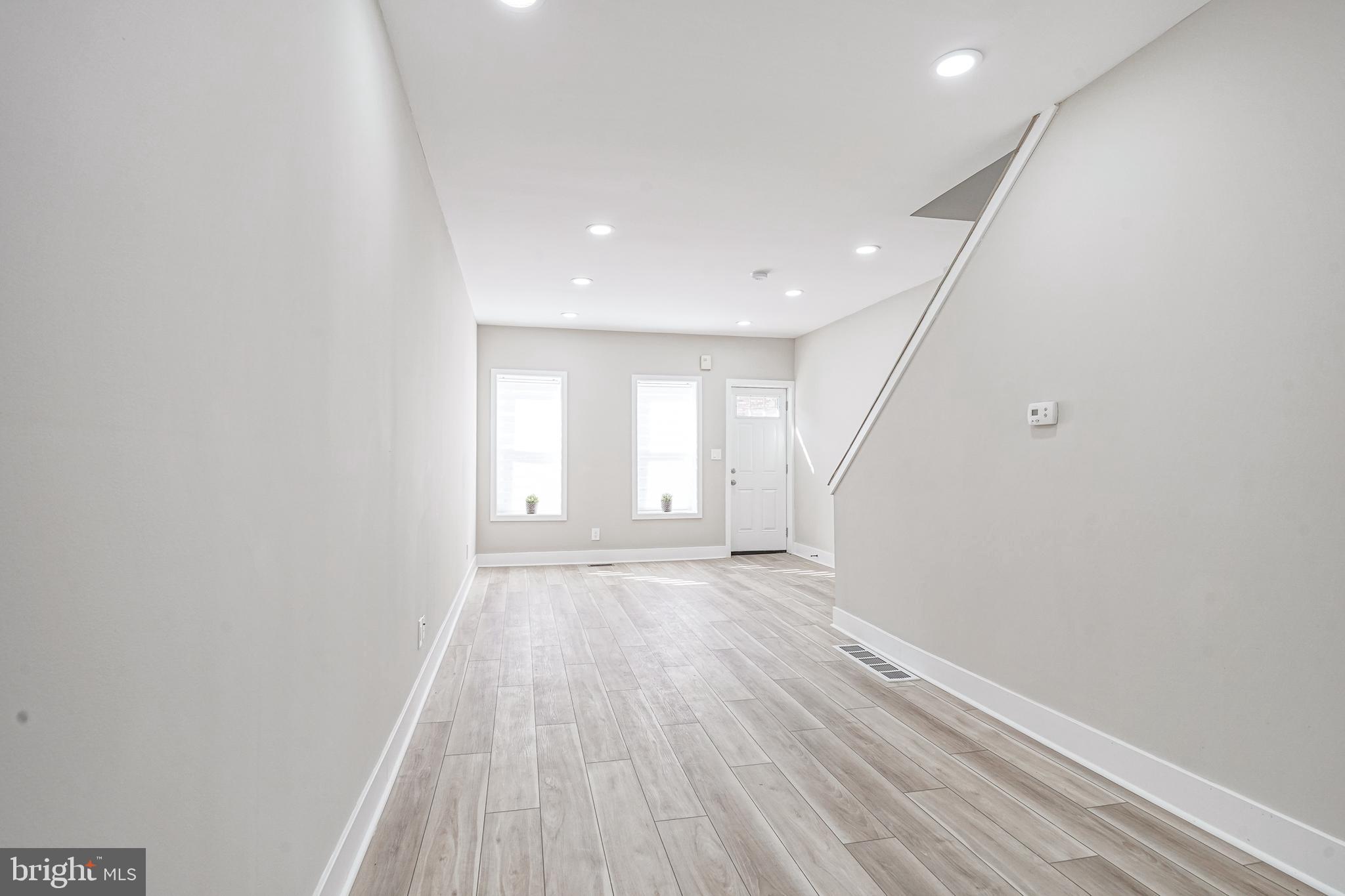 POINT BREEZE - Residential