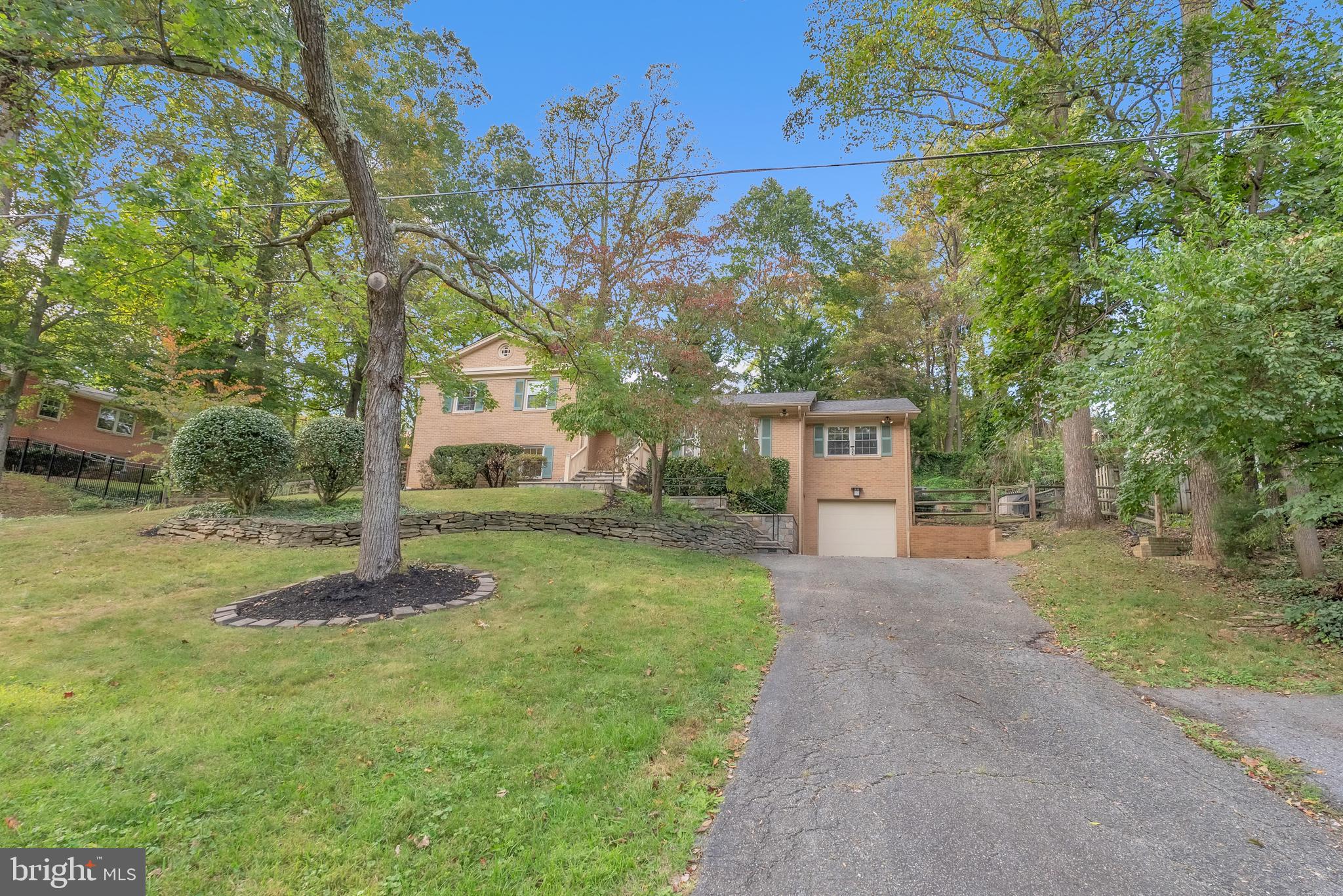 2124 EDGEWATER PARKWAY