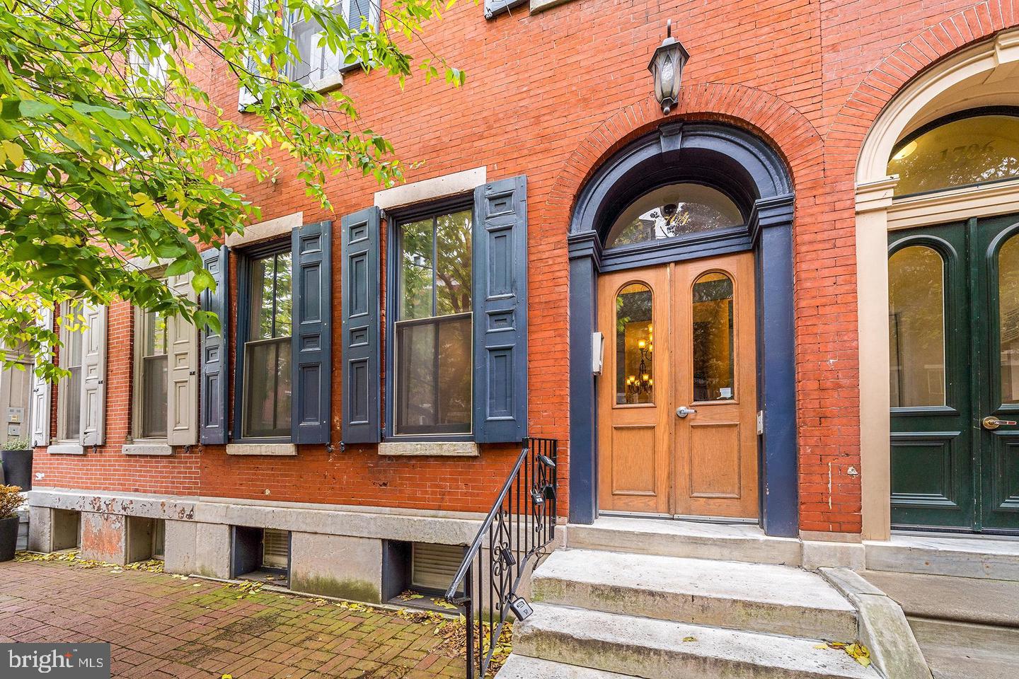 1704 WALLACE STREET 101
