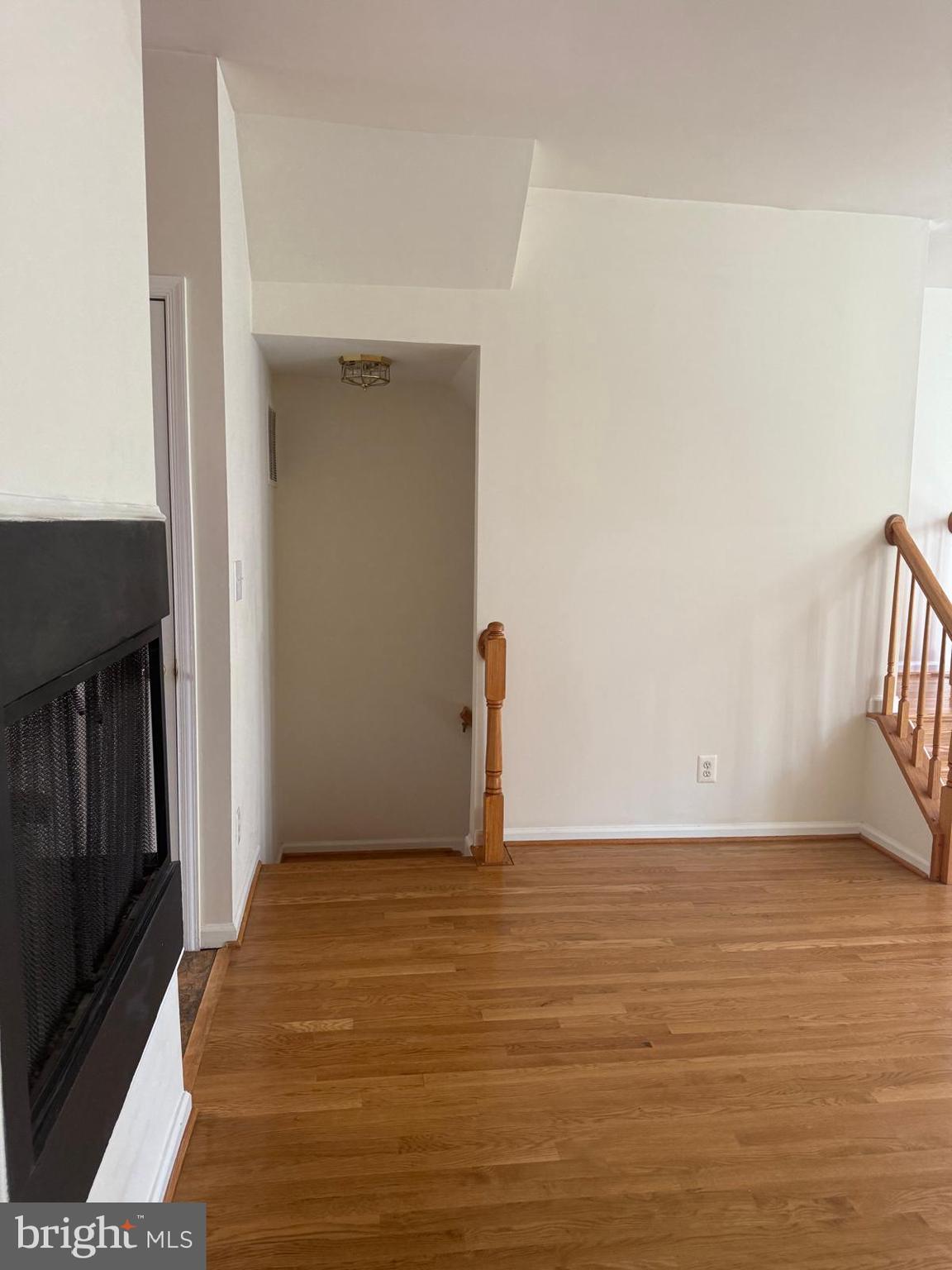 MCNAIR FARMS LANDBAY 5 - Residential Lease