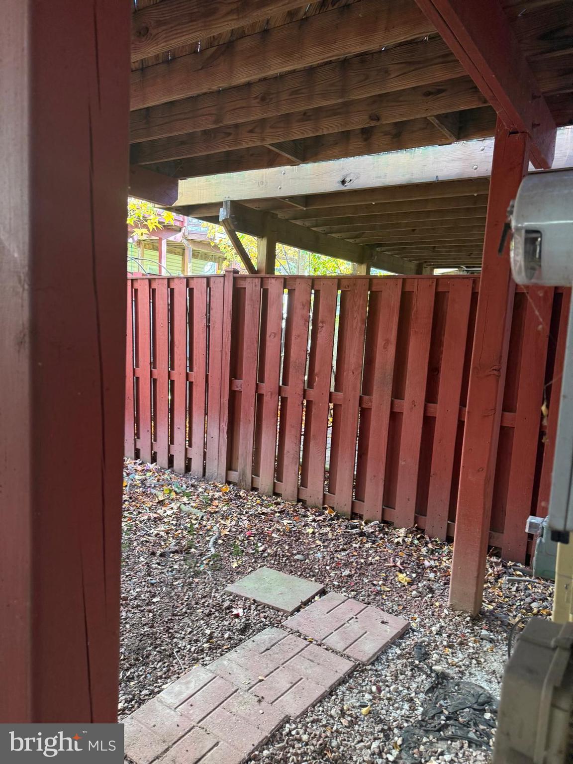 MCNAIR FARMS LANDBAY 5 - Residential Lease