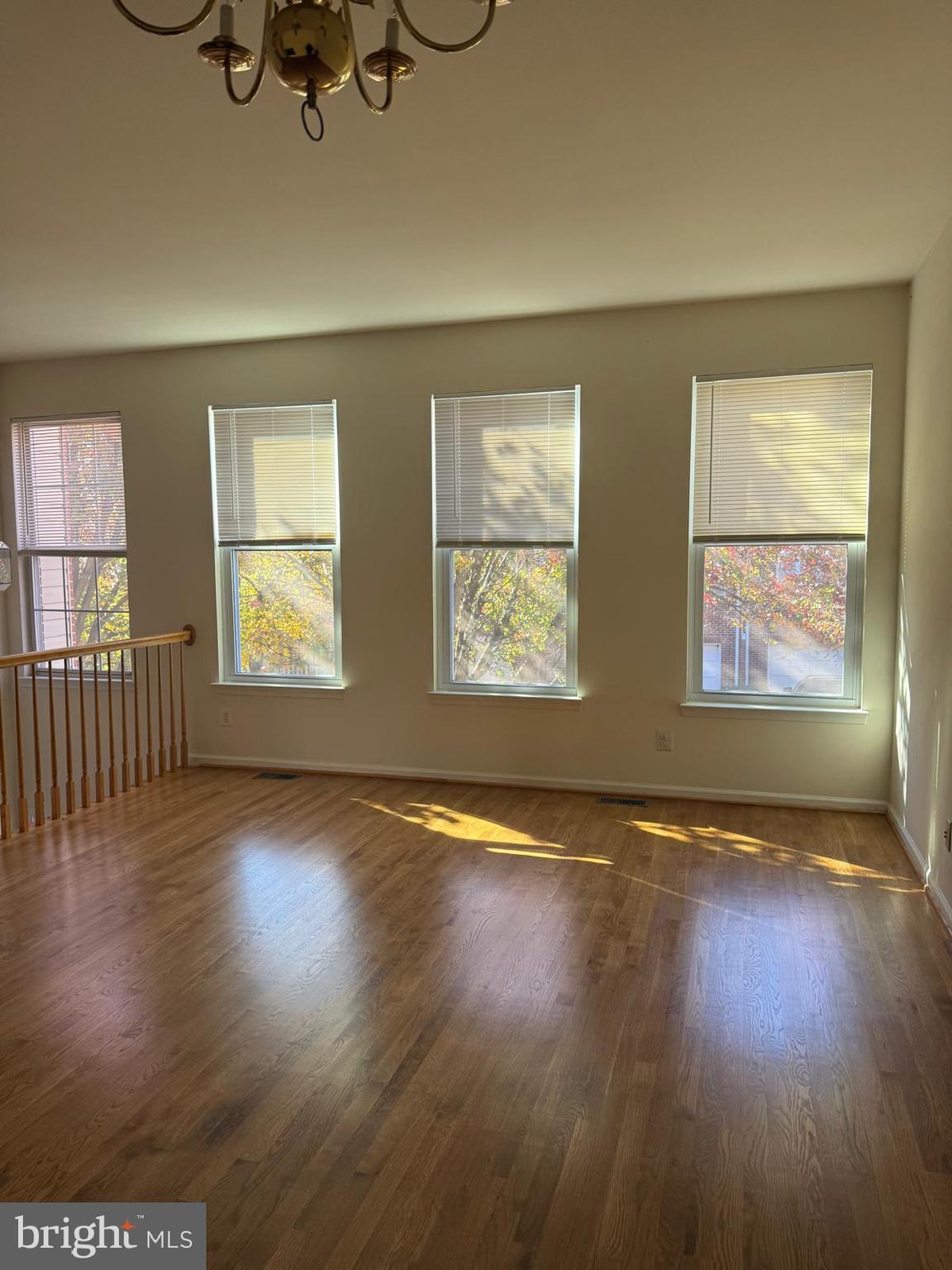 MCNAIR FARMS LANDBAY 5 - Residential Lease