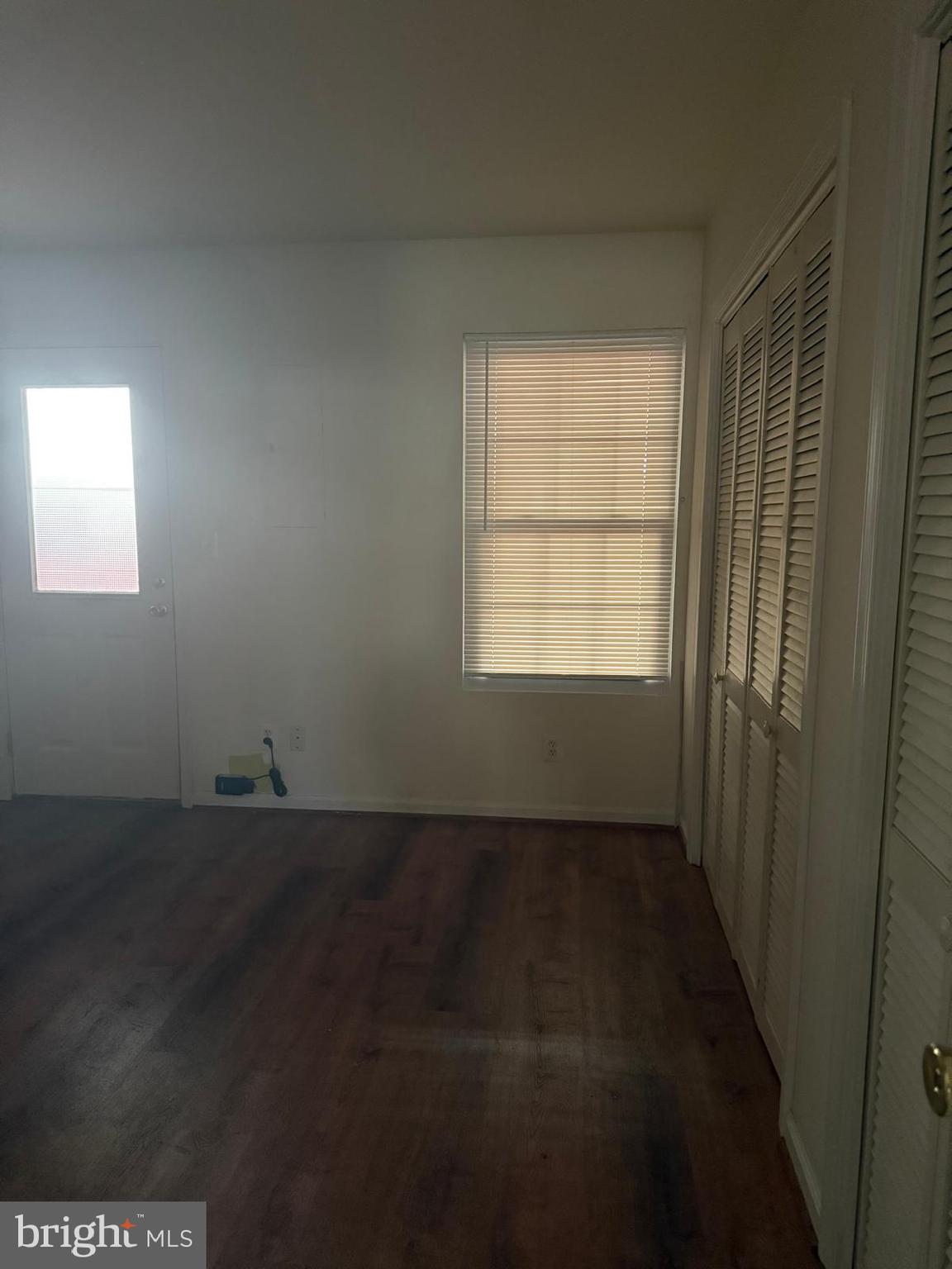 MCNAIR FARMS LANDBAY 5 - Residential Lease