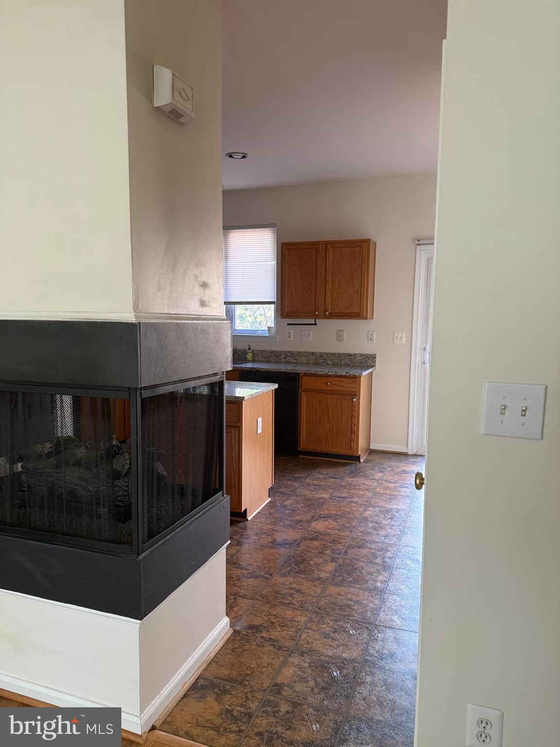 MCNAIR FARMS LANDBAY 5 - Residential Lease