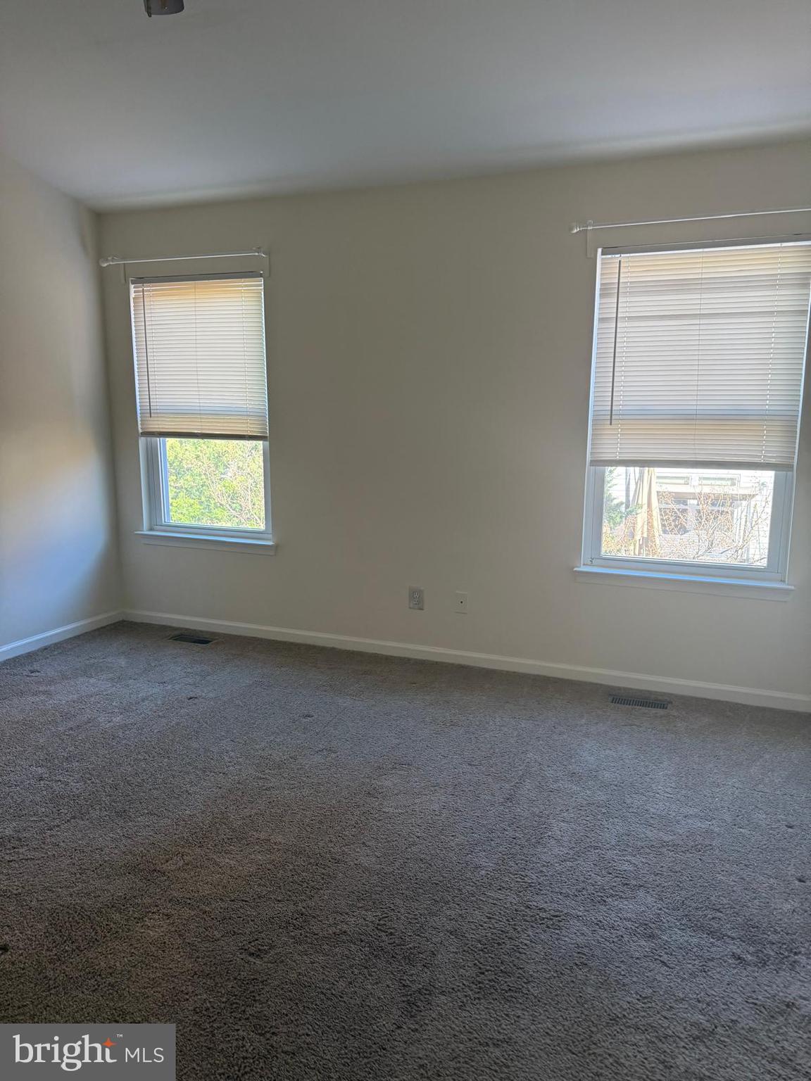 MCNAIR FARMS LANDBAY 5 - Residential Lease