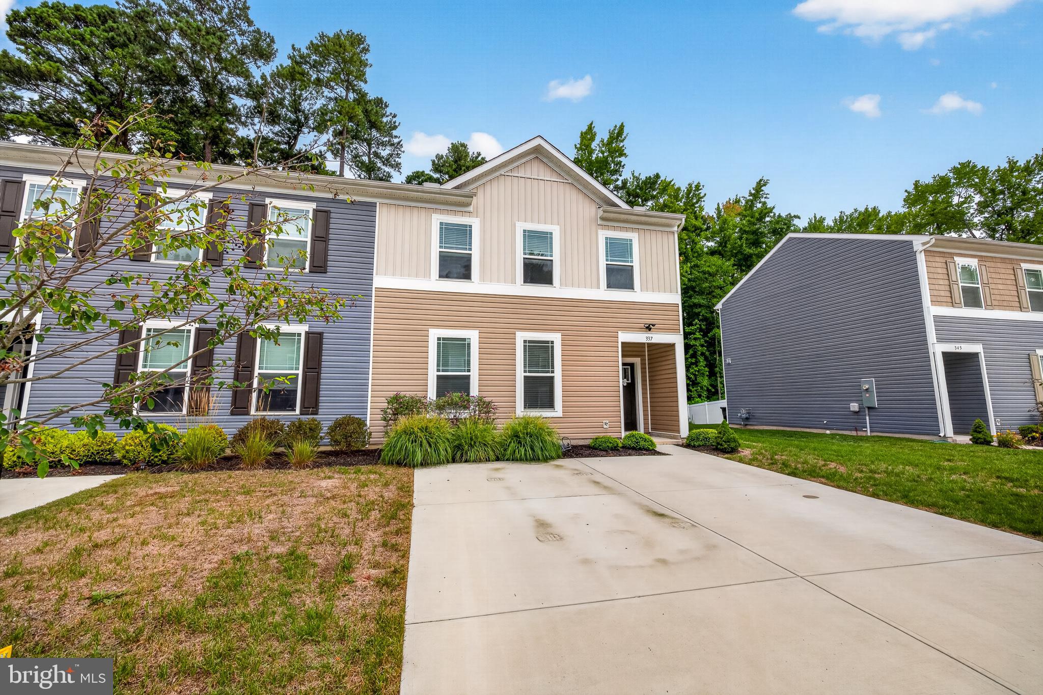 337 CURRANT CIRCLE
