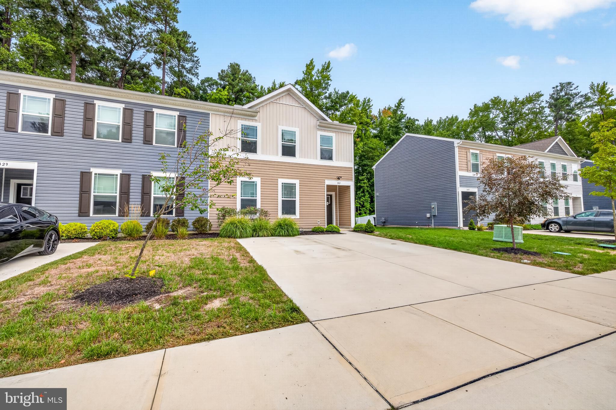 337 CURRANT CIRCLE
