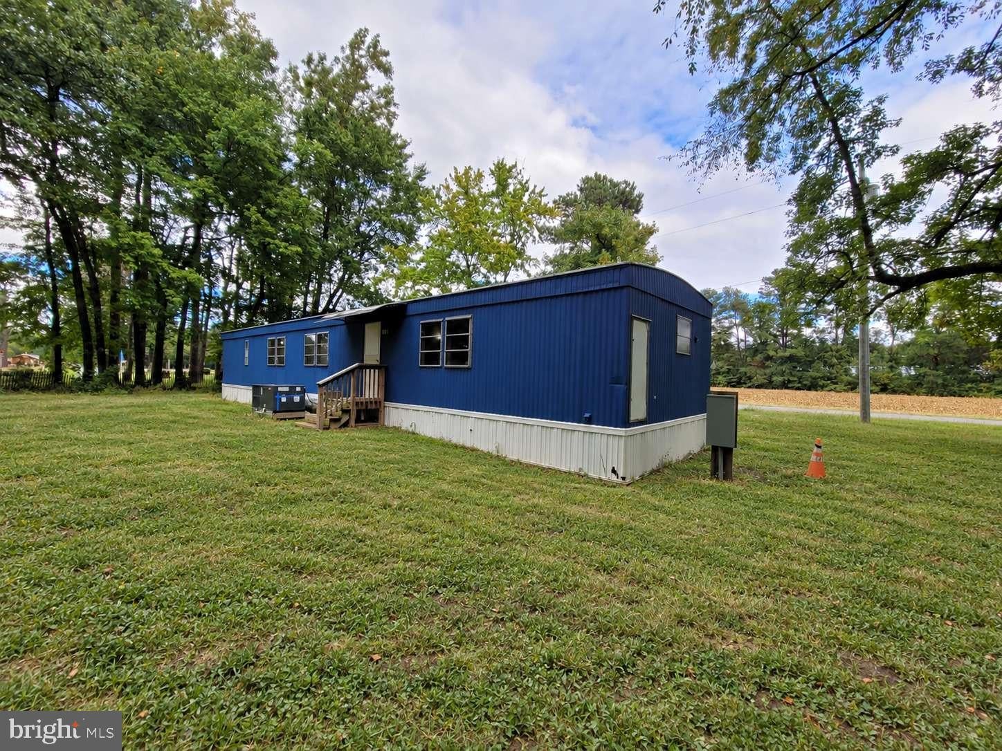 2119 HUNTING QUARTER ROAD