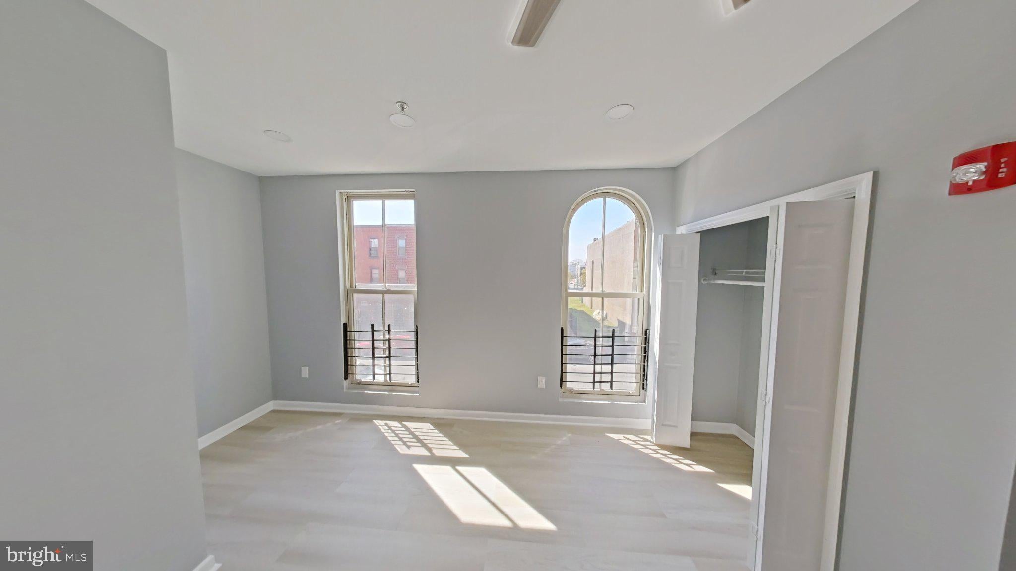 1831 W DIAMOND STREET 2