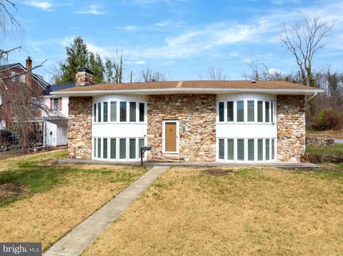 Homes For Sale - 17 Sunset Road<br/> Mifflin County, LEWISTOWN, PA 17044