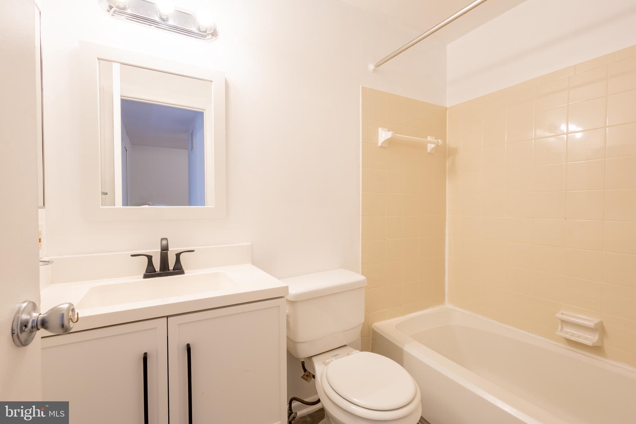 KINGS CONTRIVANCE - Residential Lease