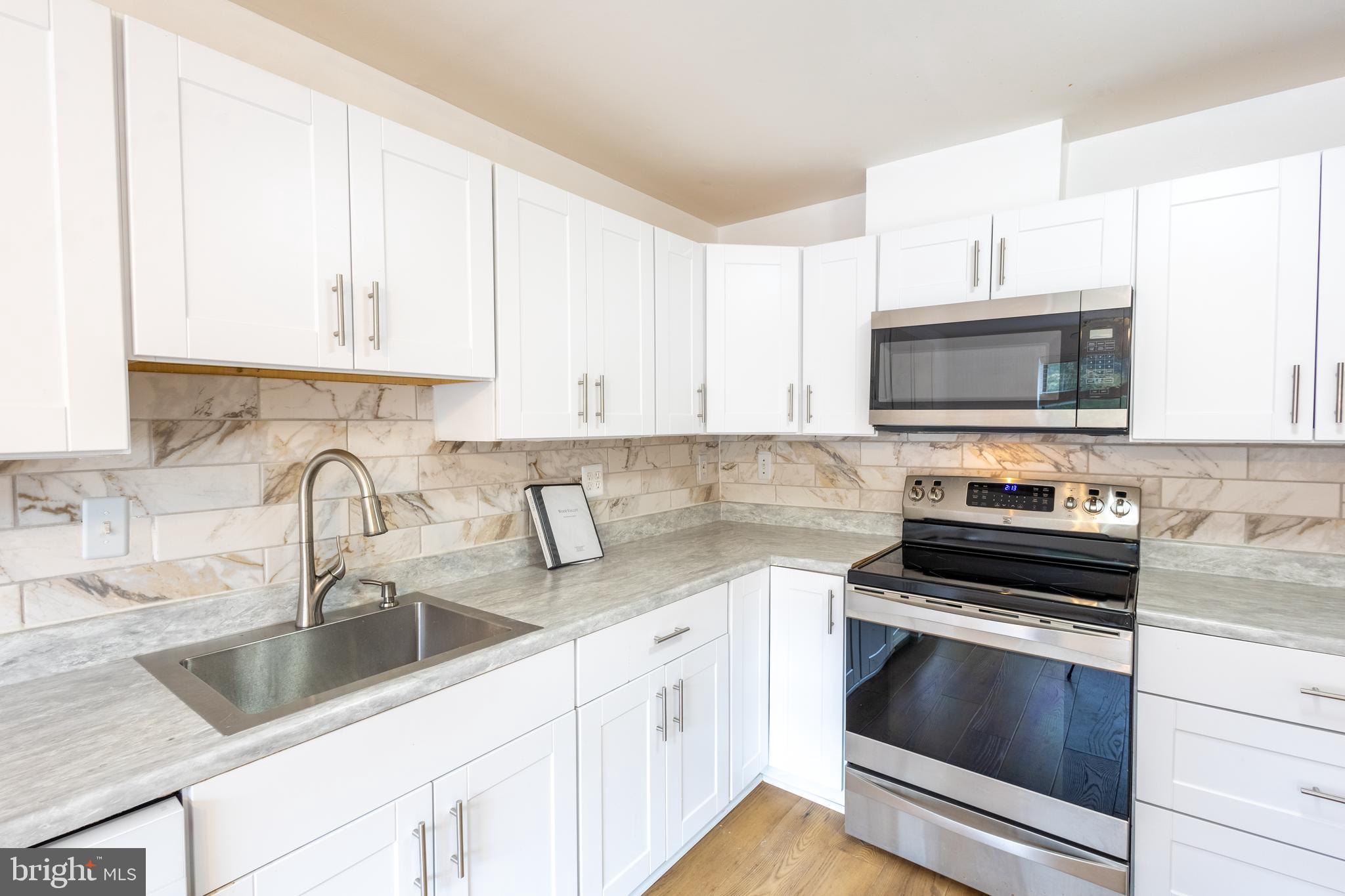 KINGS CONTRIVANCE - Residential Lease