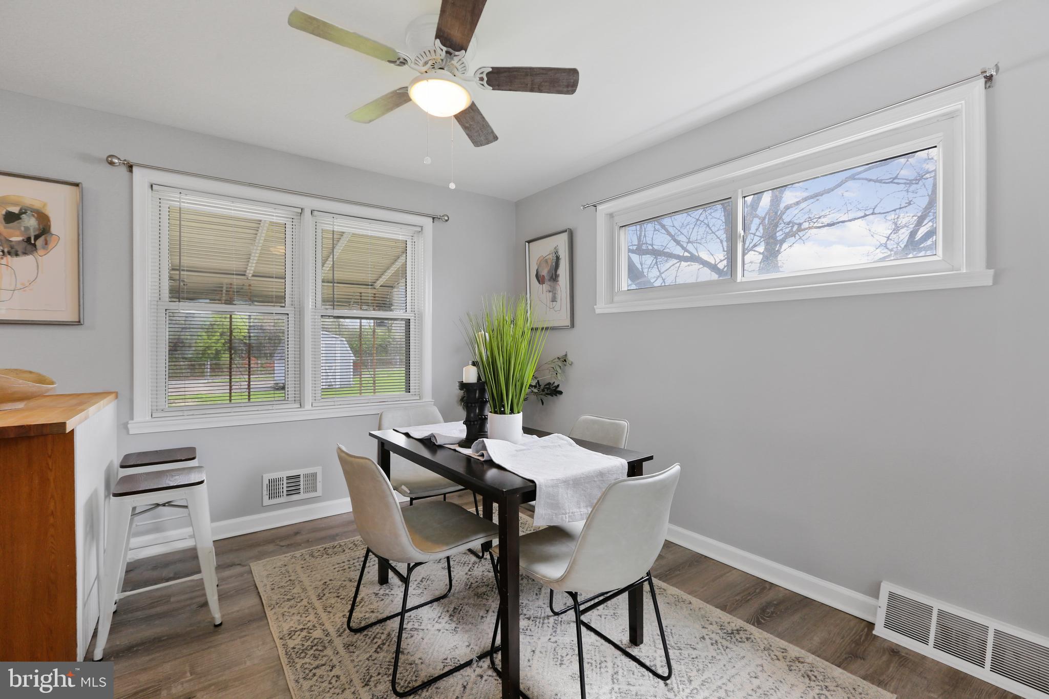 COUNTRY RIDGE - Residential