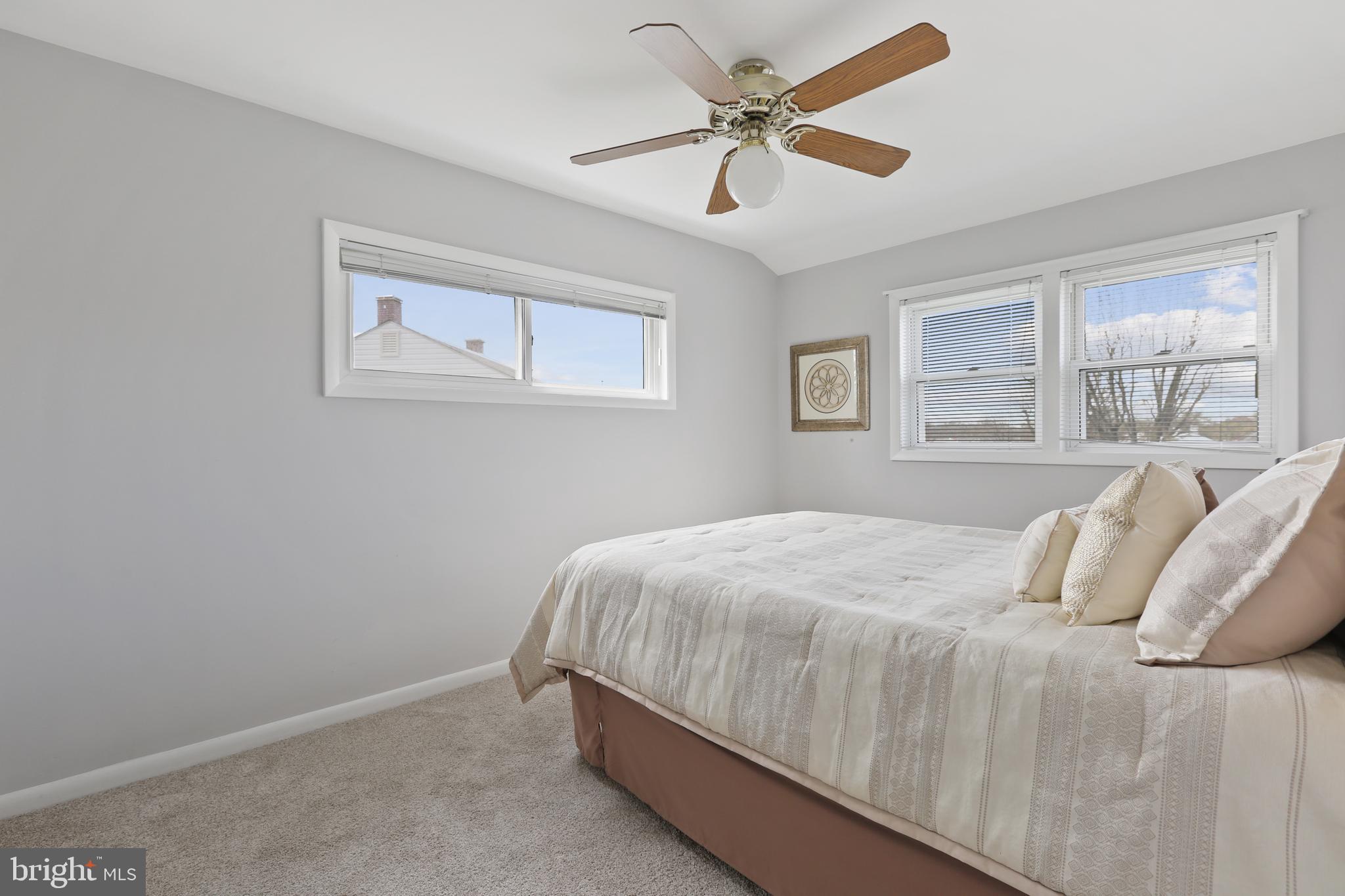 COUNTRY RIDGE - Residential