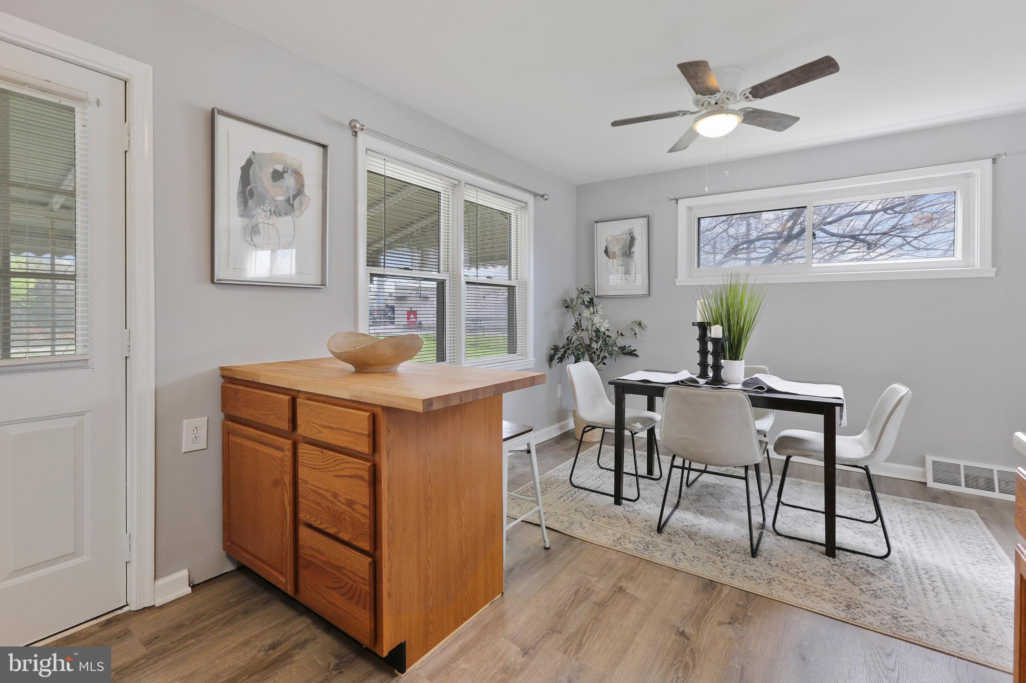 COUNTRY RIDGE - Residential