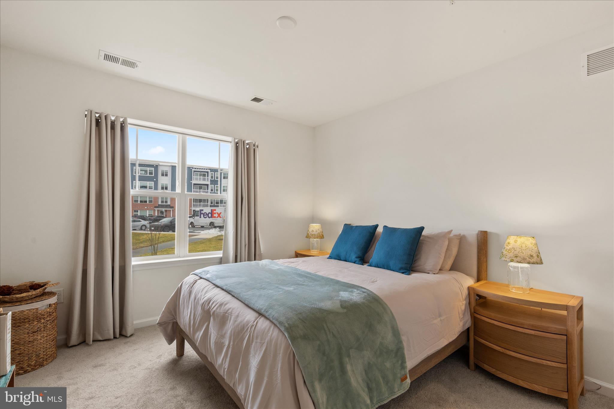 VINEYARDS AT NASSAU VALLEY - Residential