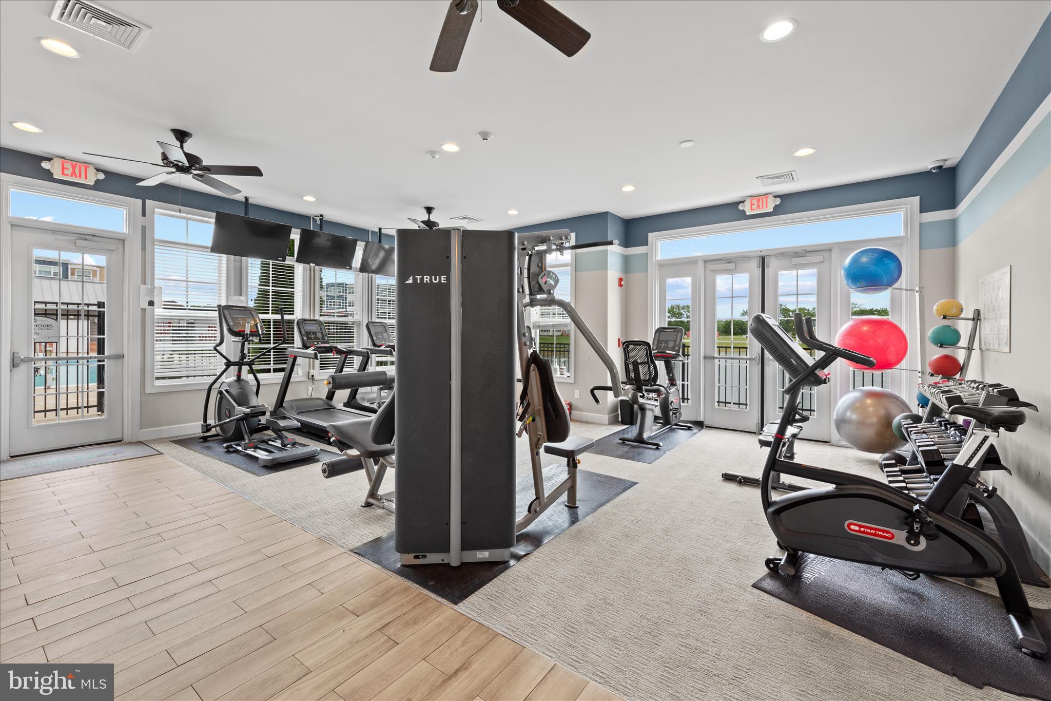 VINEYARDS AT NASSAU VALLEY - Residential