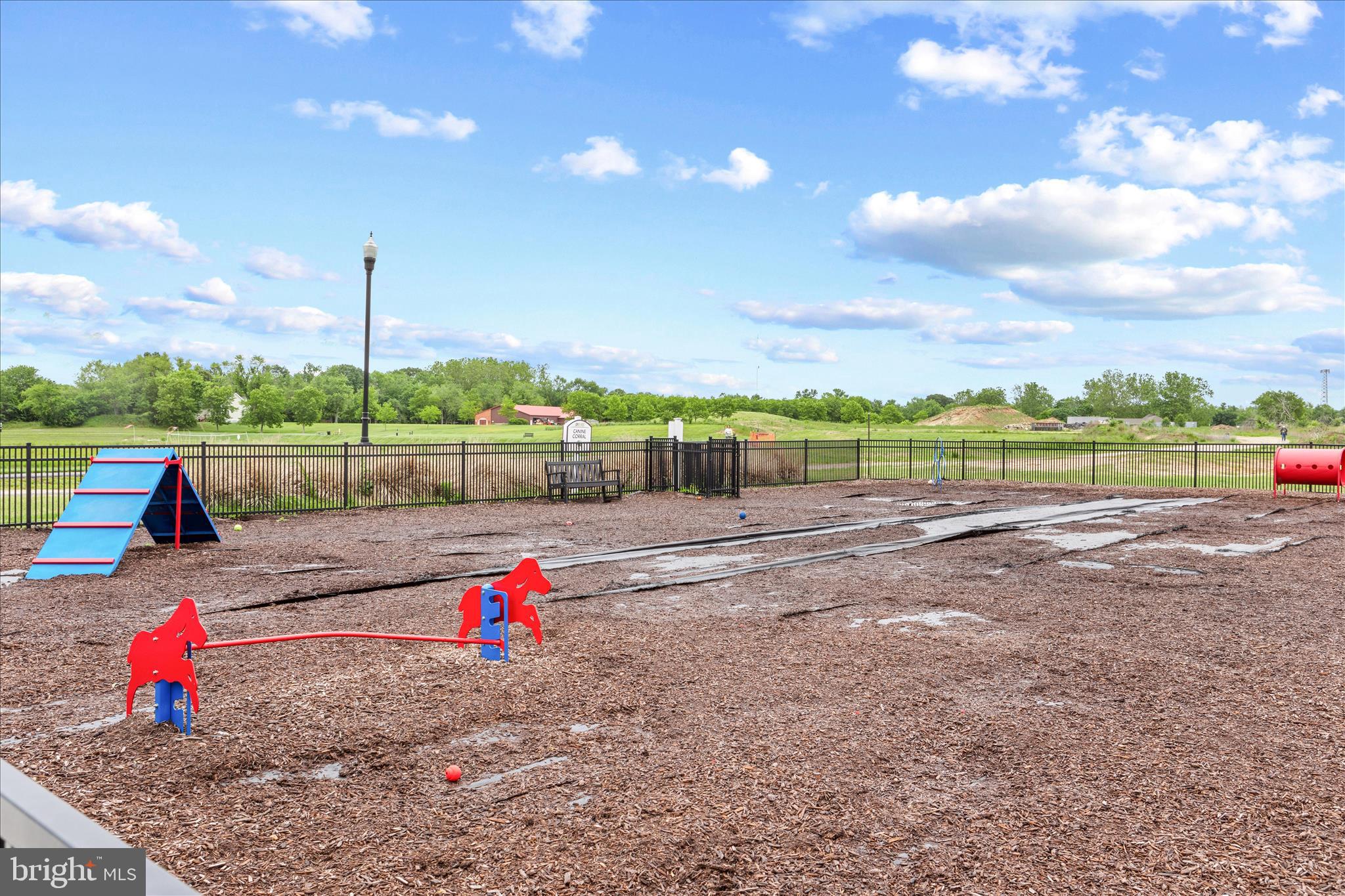 VINEYARDS AT NASSAU VALLEY - Residential