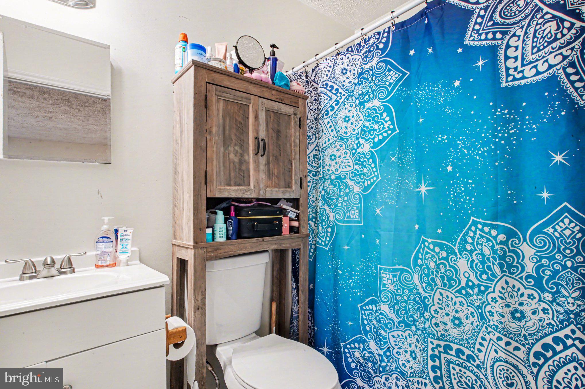 AUSTIN RUN TOWNHOUSES - Residential