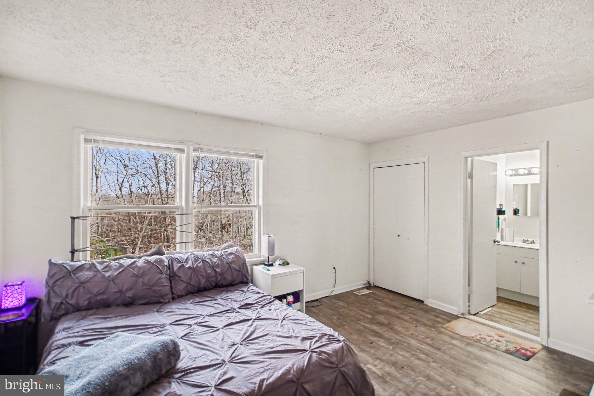 AUSTIN RUN TOWNHOUSES - Residential