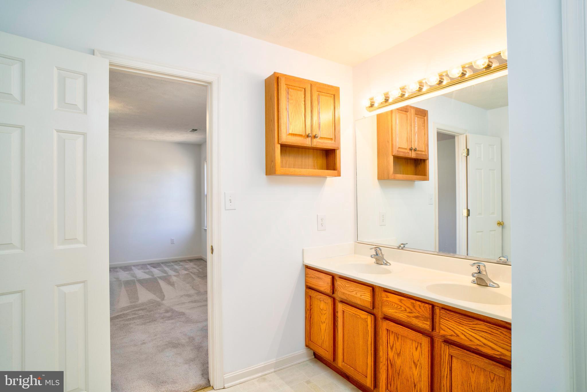 OAKLAND PARK - Residential