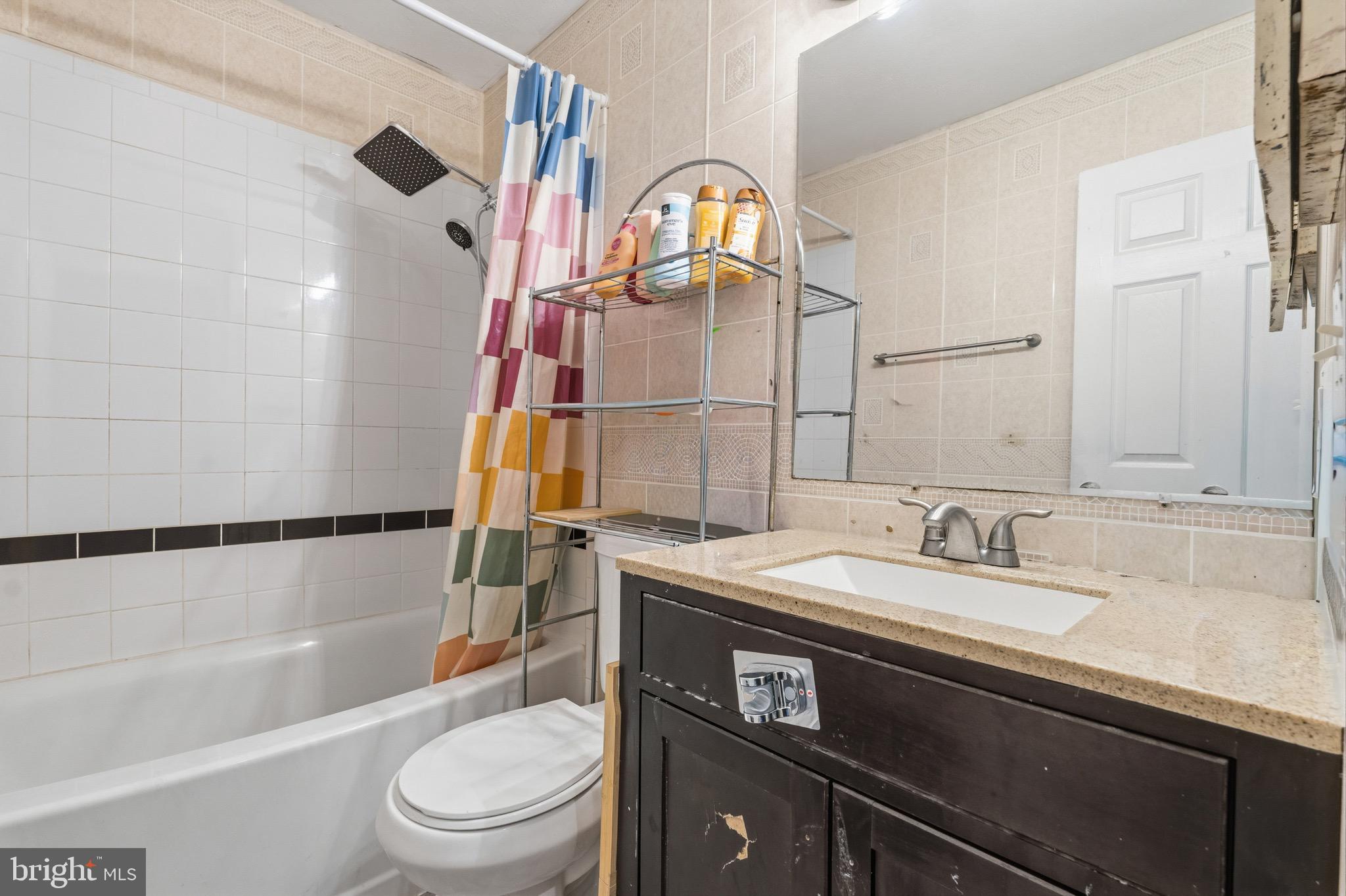 LONDON WOODS - Residential