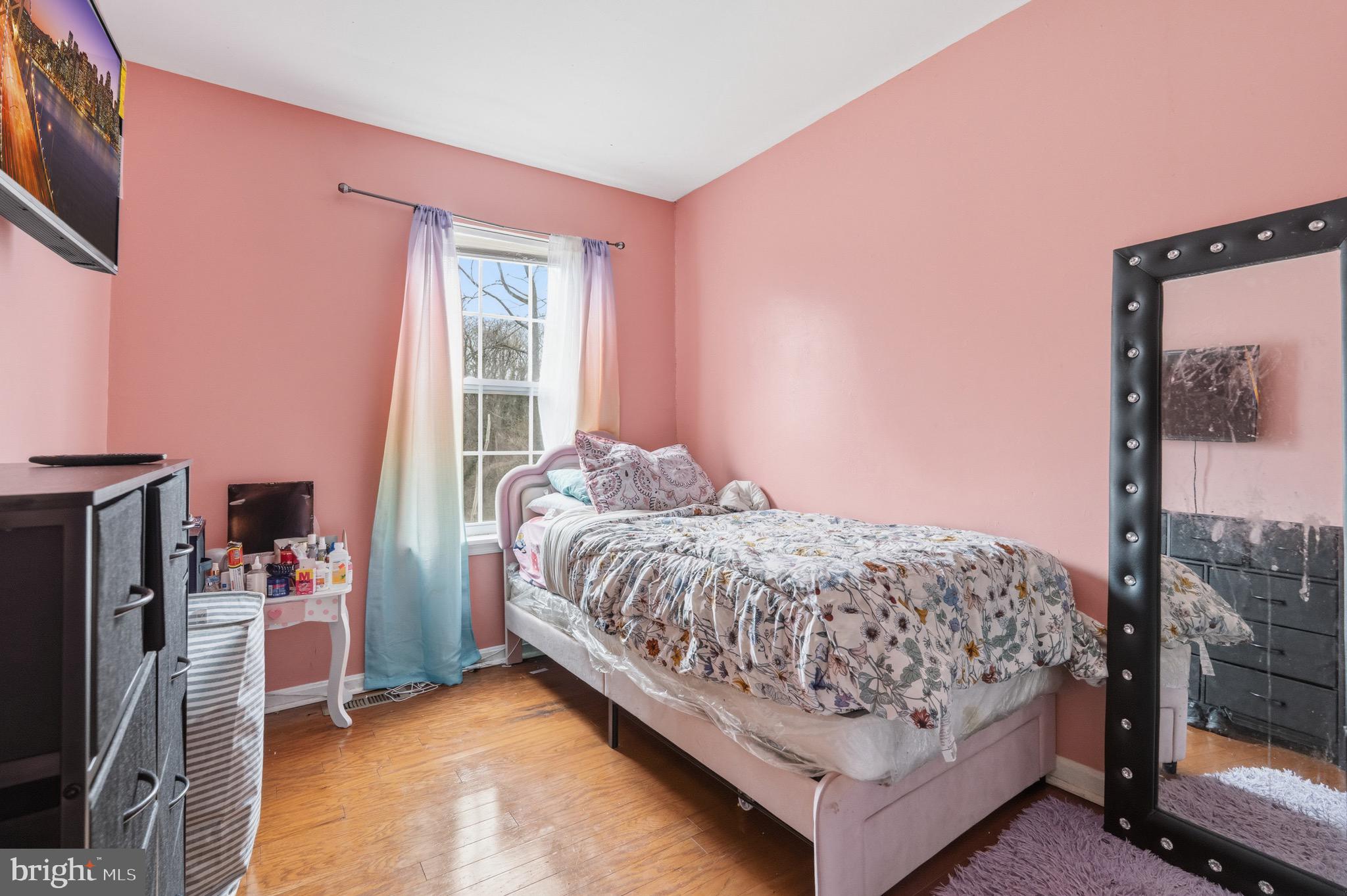 LONDON WOODS - Residential